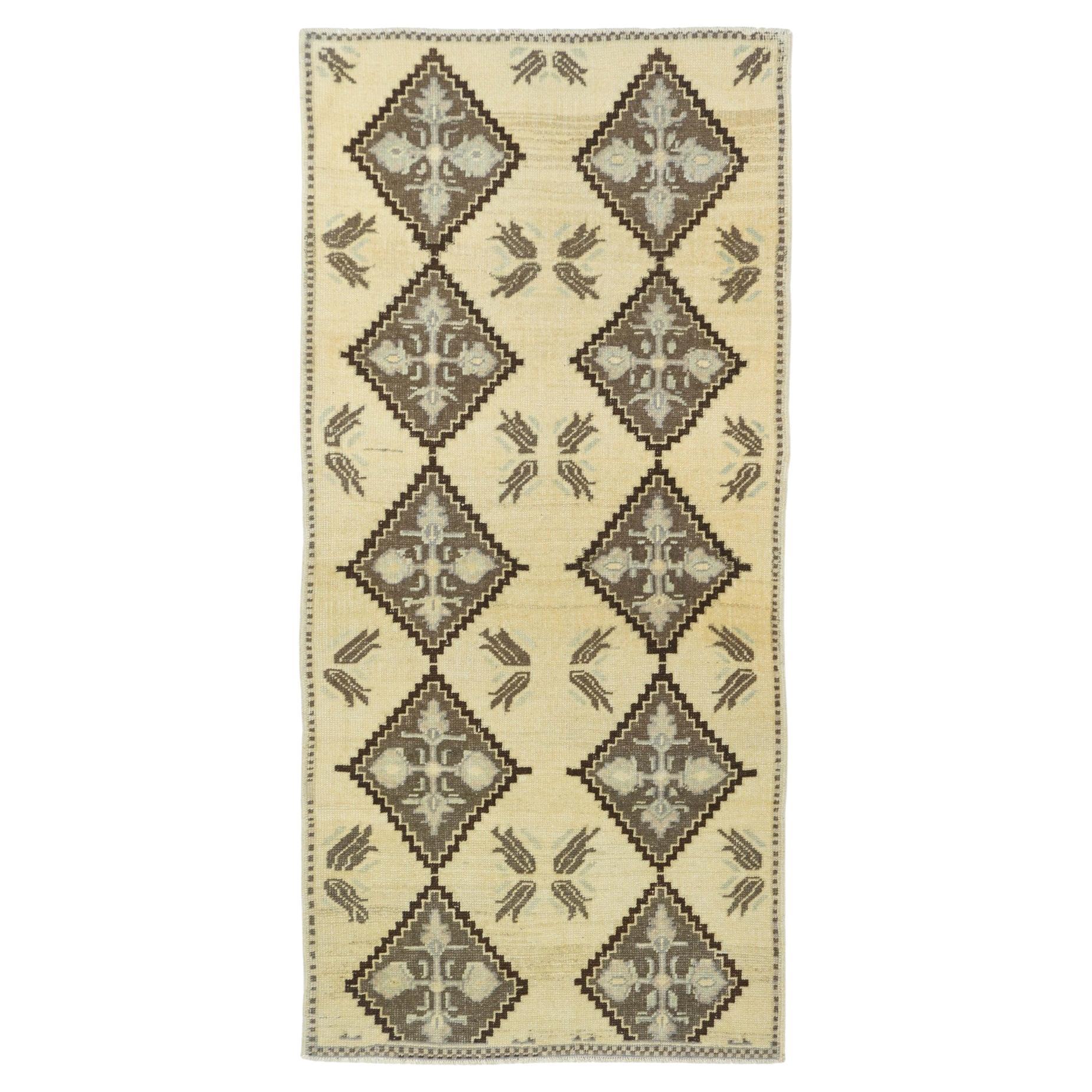 Vintage Turkish Rug 3'2'' x 6'7''