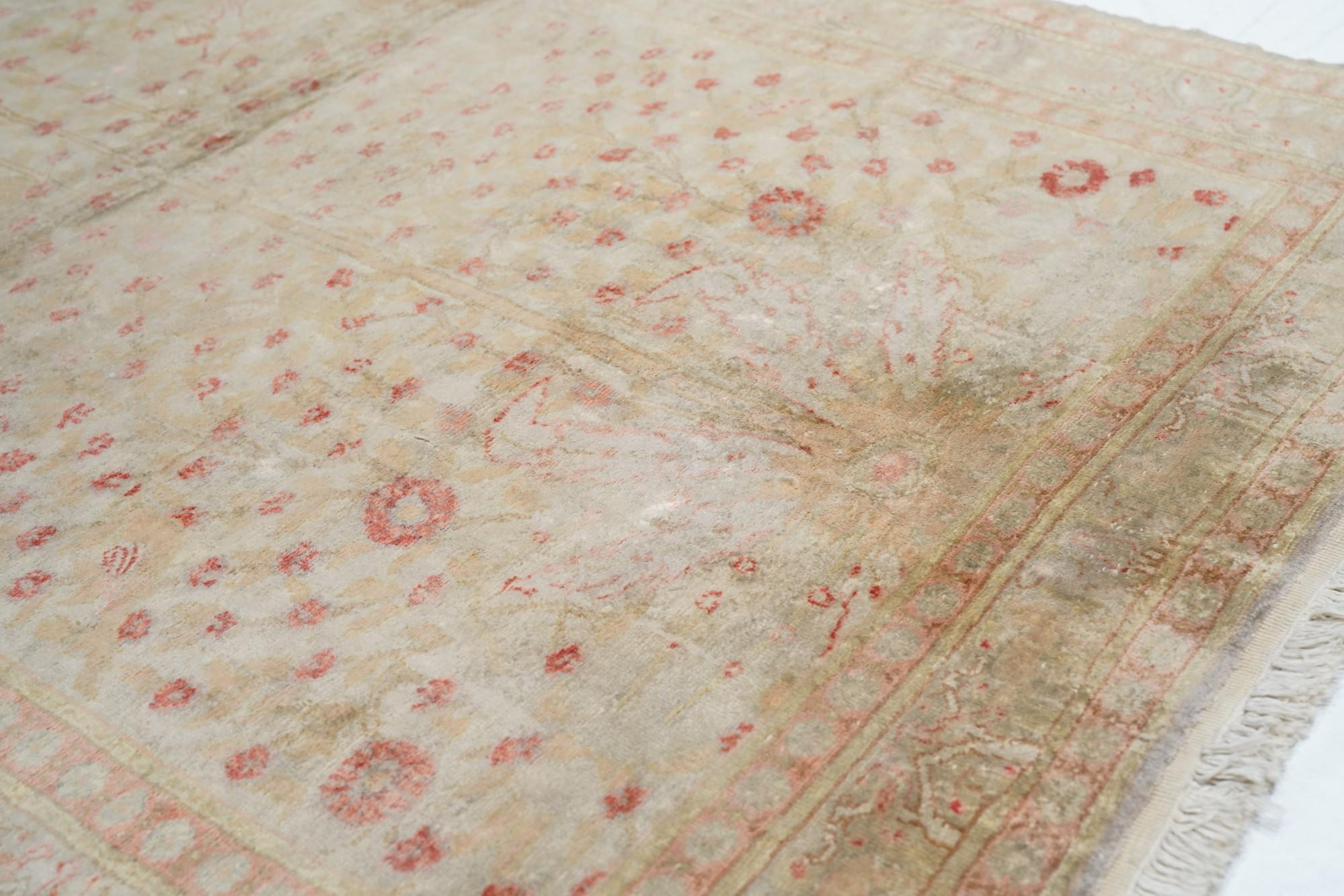 Türkischer Vintage-Teppich 4' x 5'8'' (Baumwolle) im Angebot