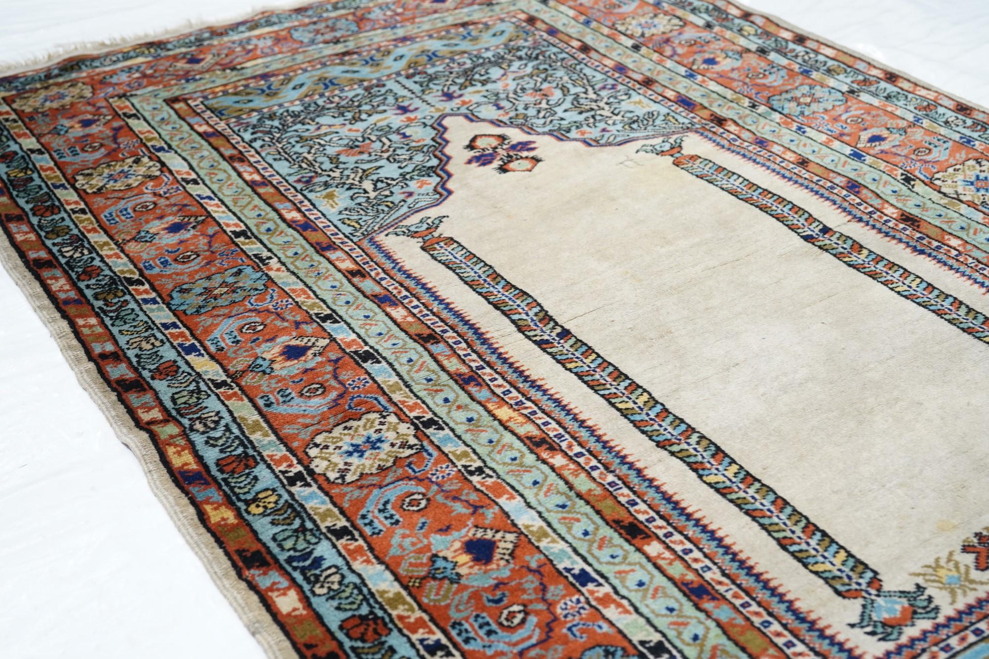 Türkischer Teppich im Vintage-Stil 4'1'' x 6'7'' im Angebot 1