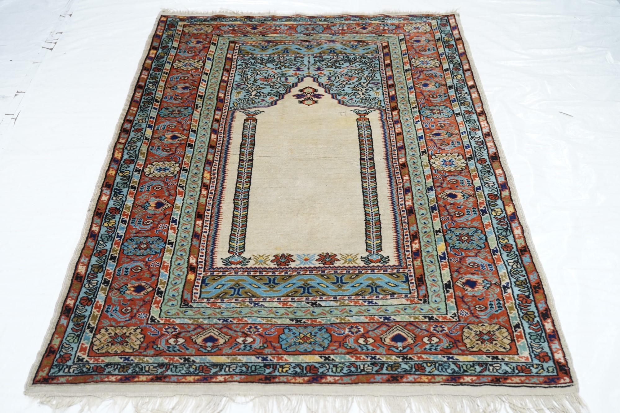 Türkischer Teppich im Vintage-Stil 4'1'' x 6'7'' im Angebot 2