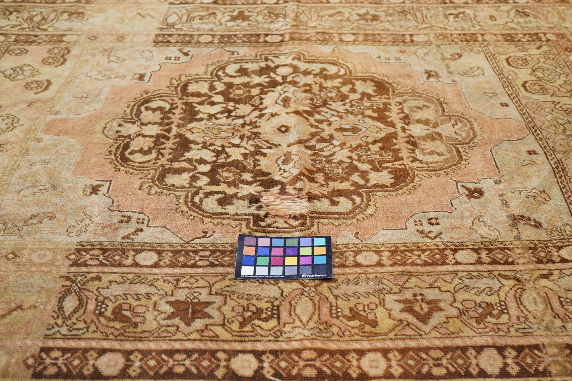 Vintage Turkish Rug 4'6'' x 6'5'' For Sale 5