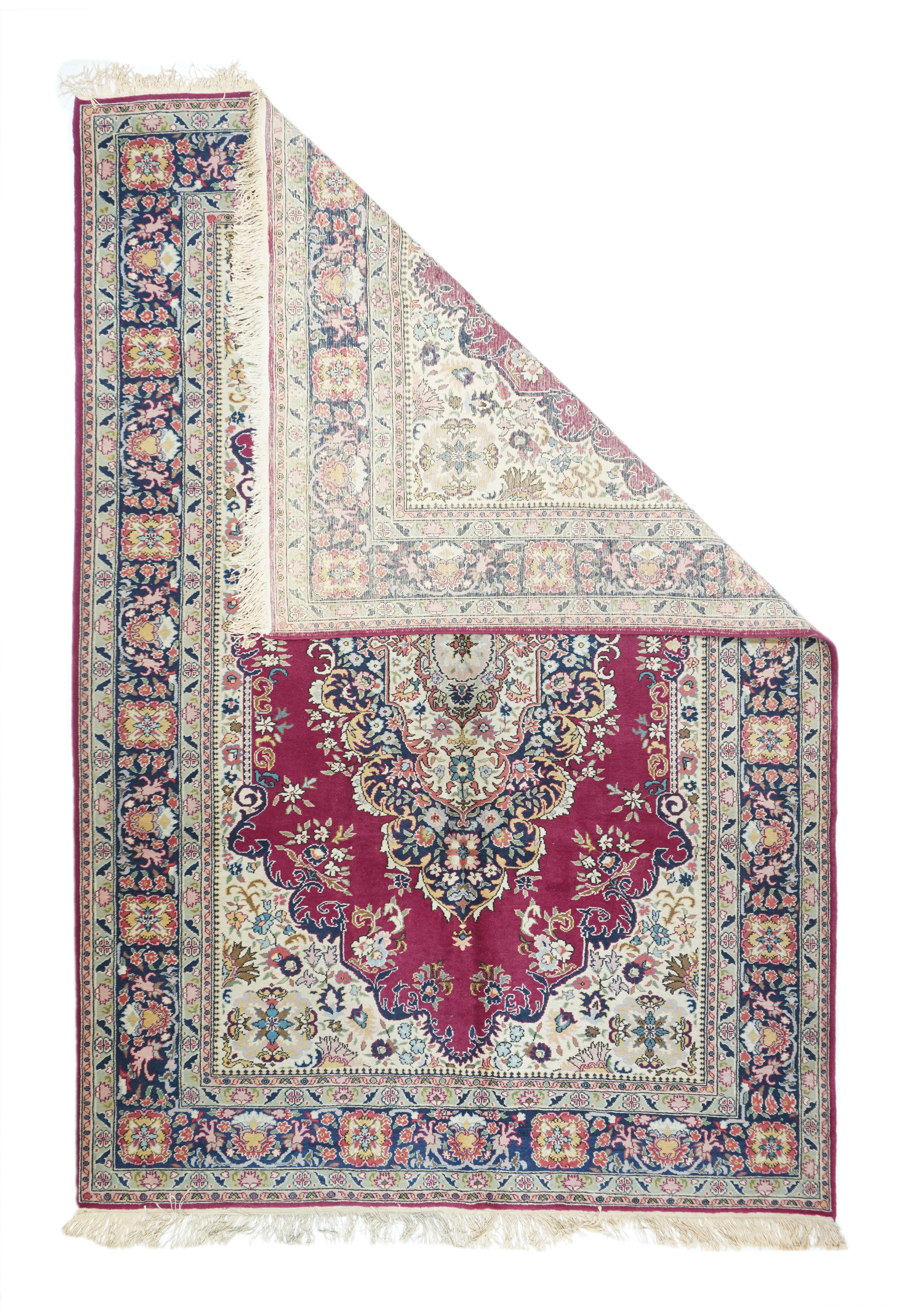Vintage Turkish rug¬† Measures: 5.10'' x 9'.
