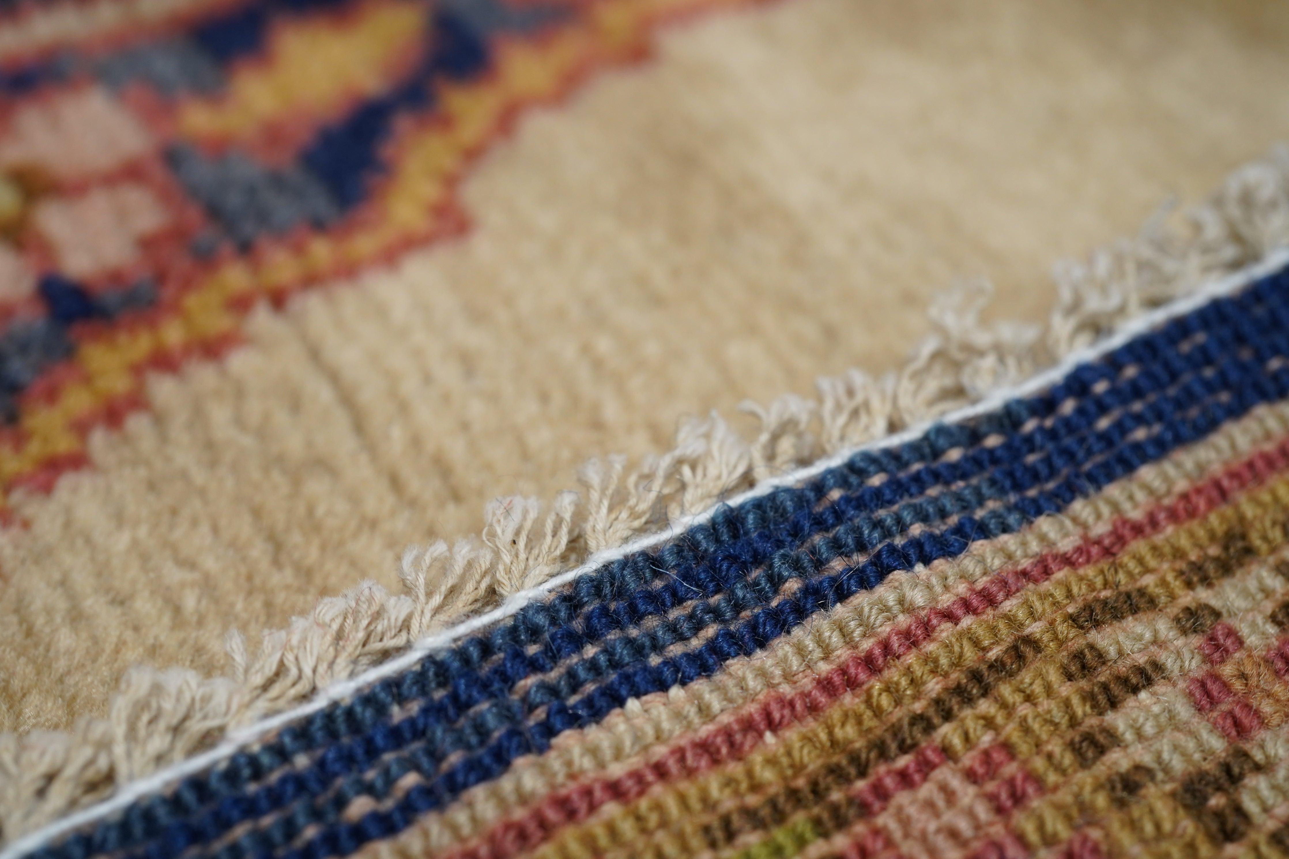 Vintage Turkish Rug 5'3'' x 7'8'' For Sale 5