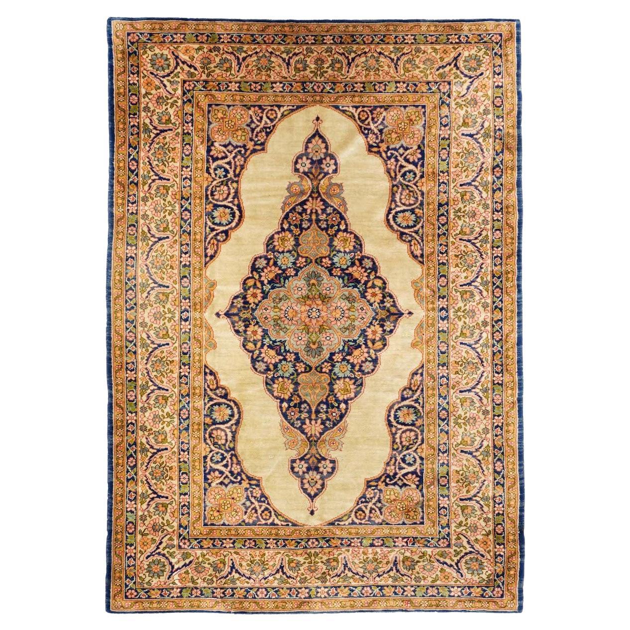 Vintage Turkish Rug 5'3'' x 7'8''