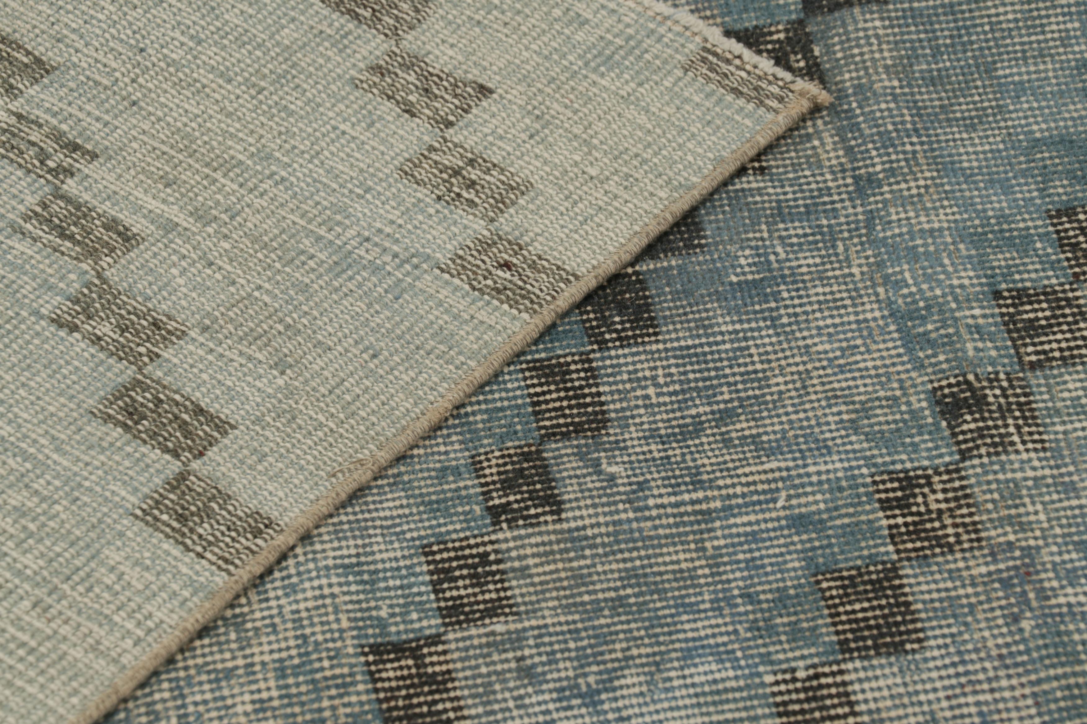 Tappeto turco vintage, blu e nero con motivo geometrico a diamante - Rug & Kilim in vendita 1