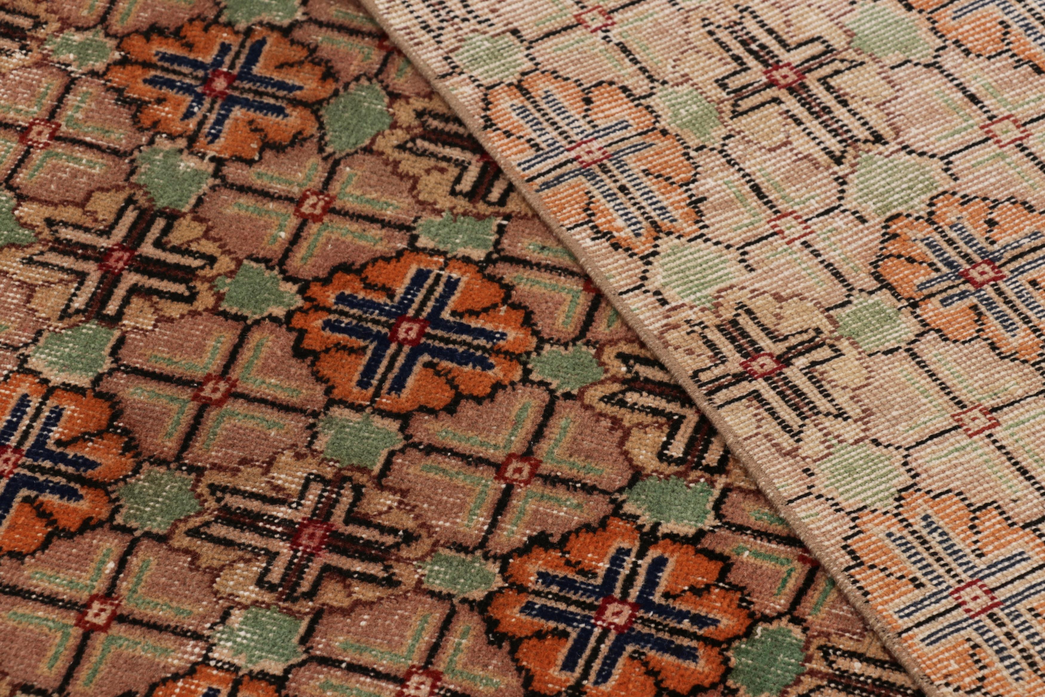 Türkischer Vintage-Teppich, braun und beige mit floralen Mustern - Rug & Kilim im Angebot 2