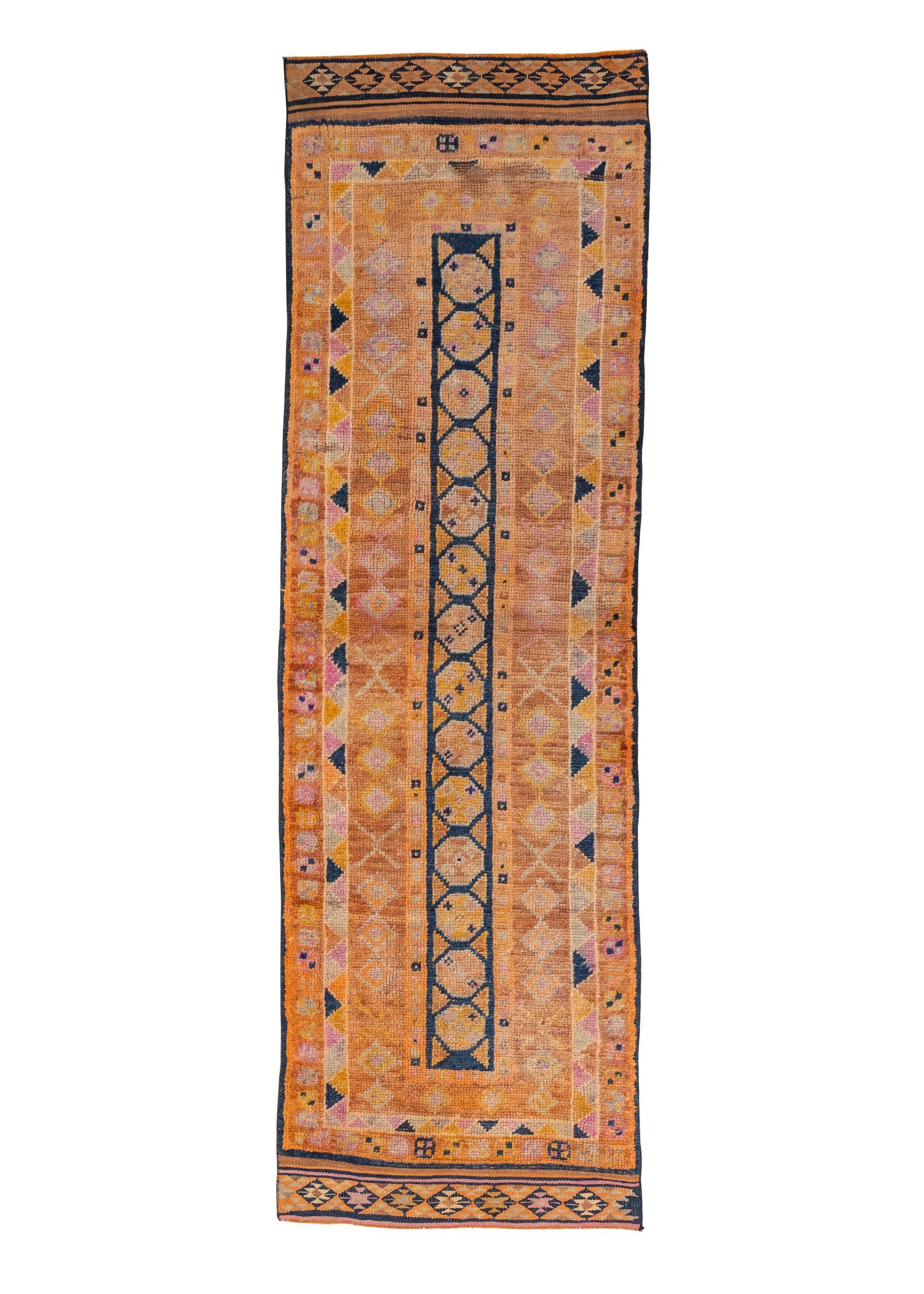 Türkischer Vintage-Teppich im Zustand „Gut“ im Angebot in Los Angeles, CA