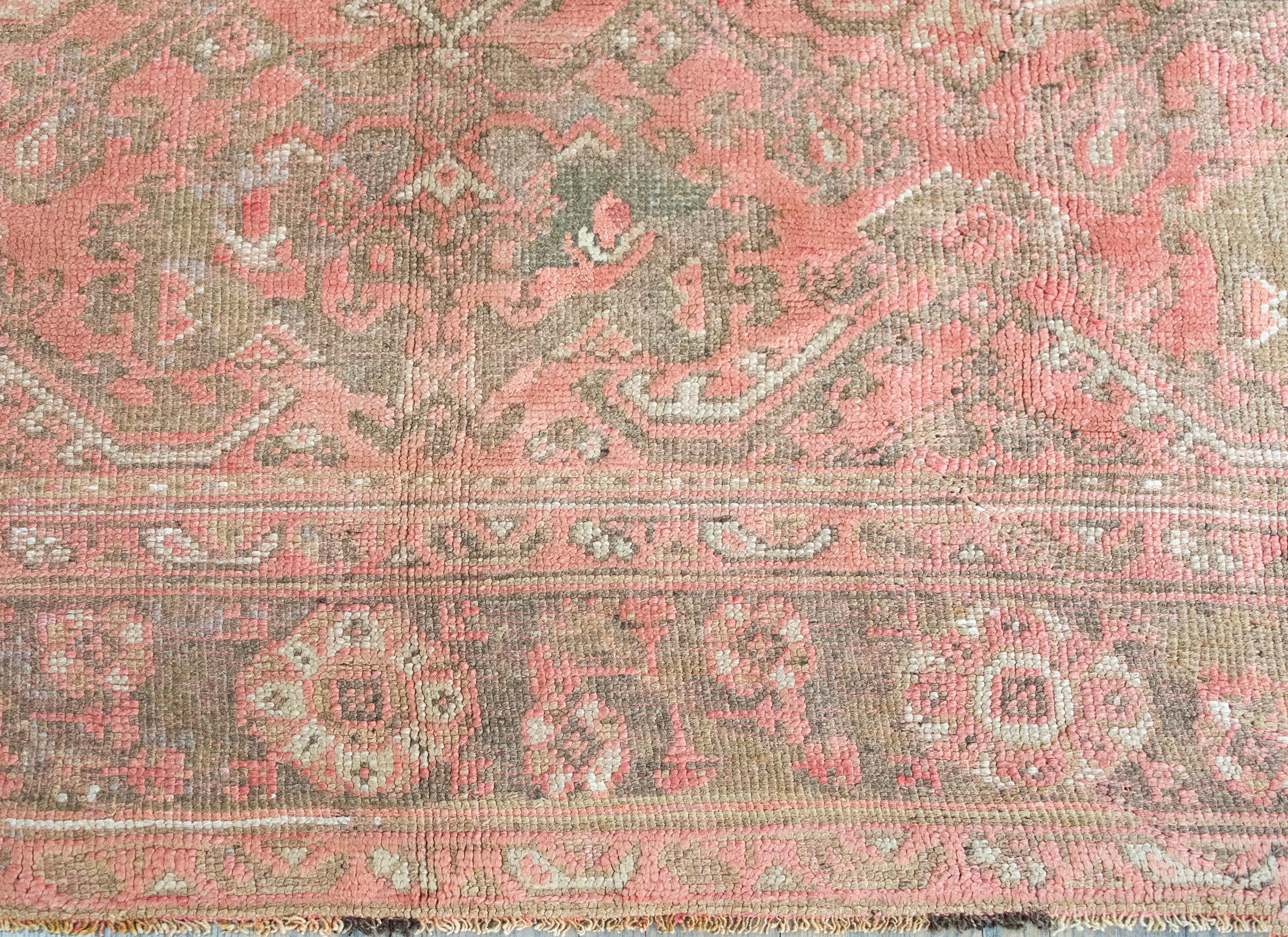 Türkischer Vintage-Teppich im Angebot 1