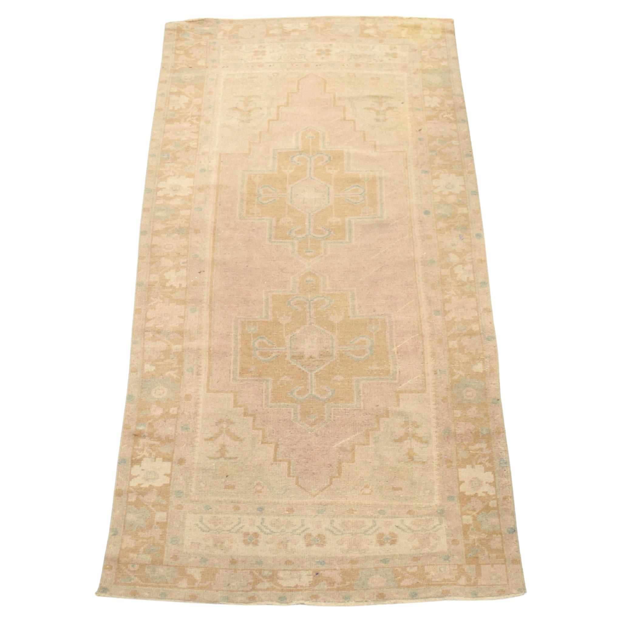 Türkischer Vintage-Teppich