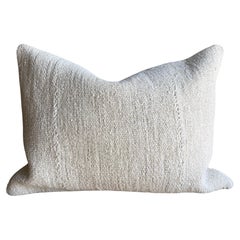 Alfombra turca vintage Almohada de cáñamo con inserto de plumón 15" x 20