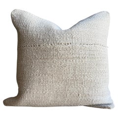 Oreiller vintage en chanvre avec garniture en duvet 16" x 16".