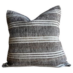 Cuscino vintage in canapa con inserto in piuma d'oca 22" x 22"