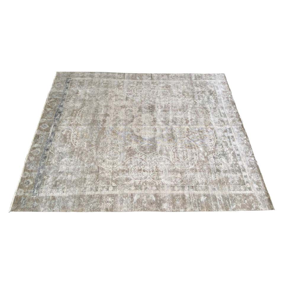 Contemporary Turkish Sultanabad Rug with Dark Gray Field and Beige ...