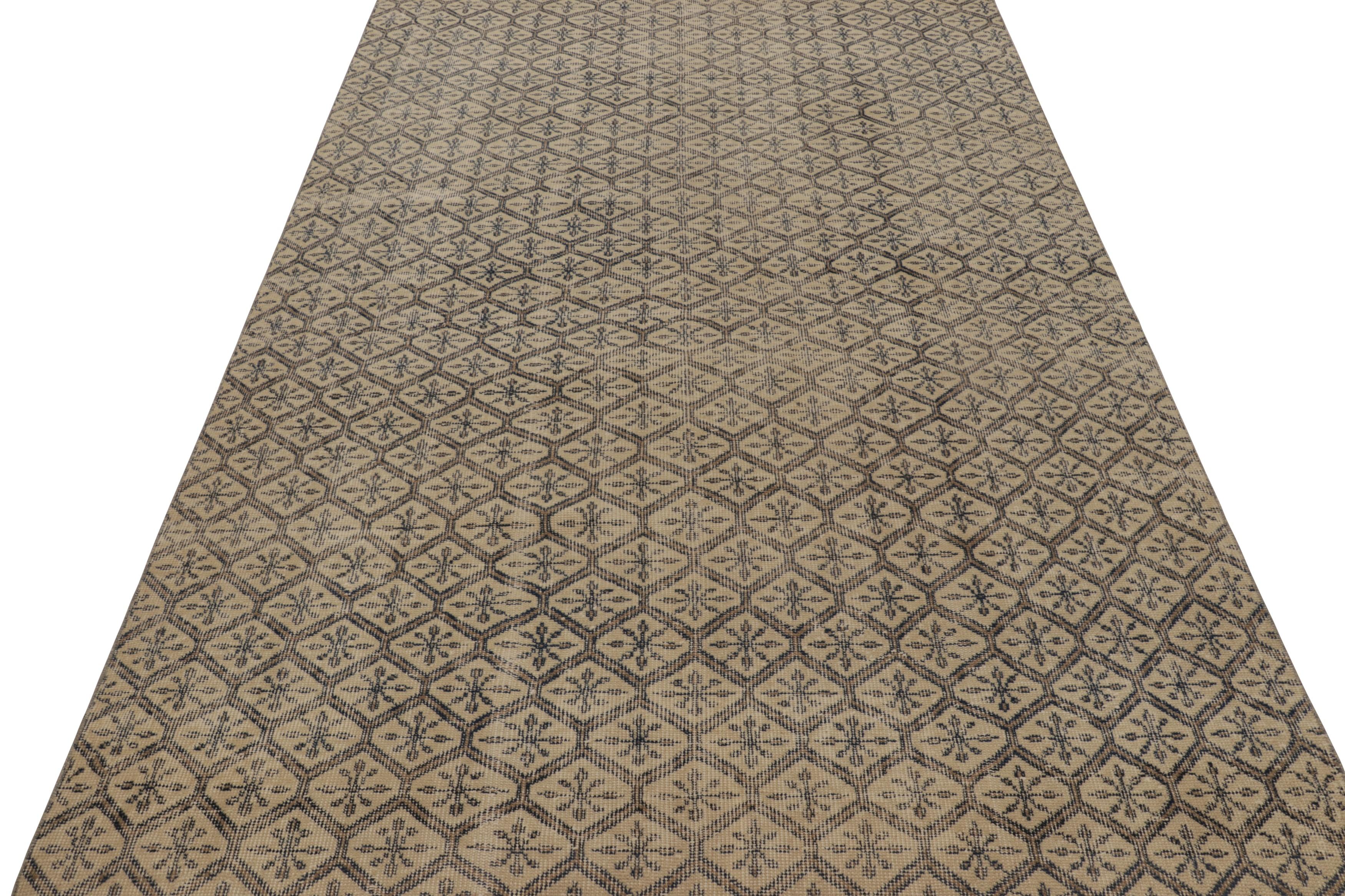 Vintage Turkish Rug in Beige-Brown and Black Diamond Patterns  - Rug & Kilim In Good Condition For Sale In Long Island City, NY