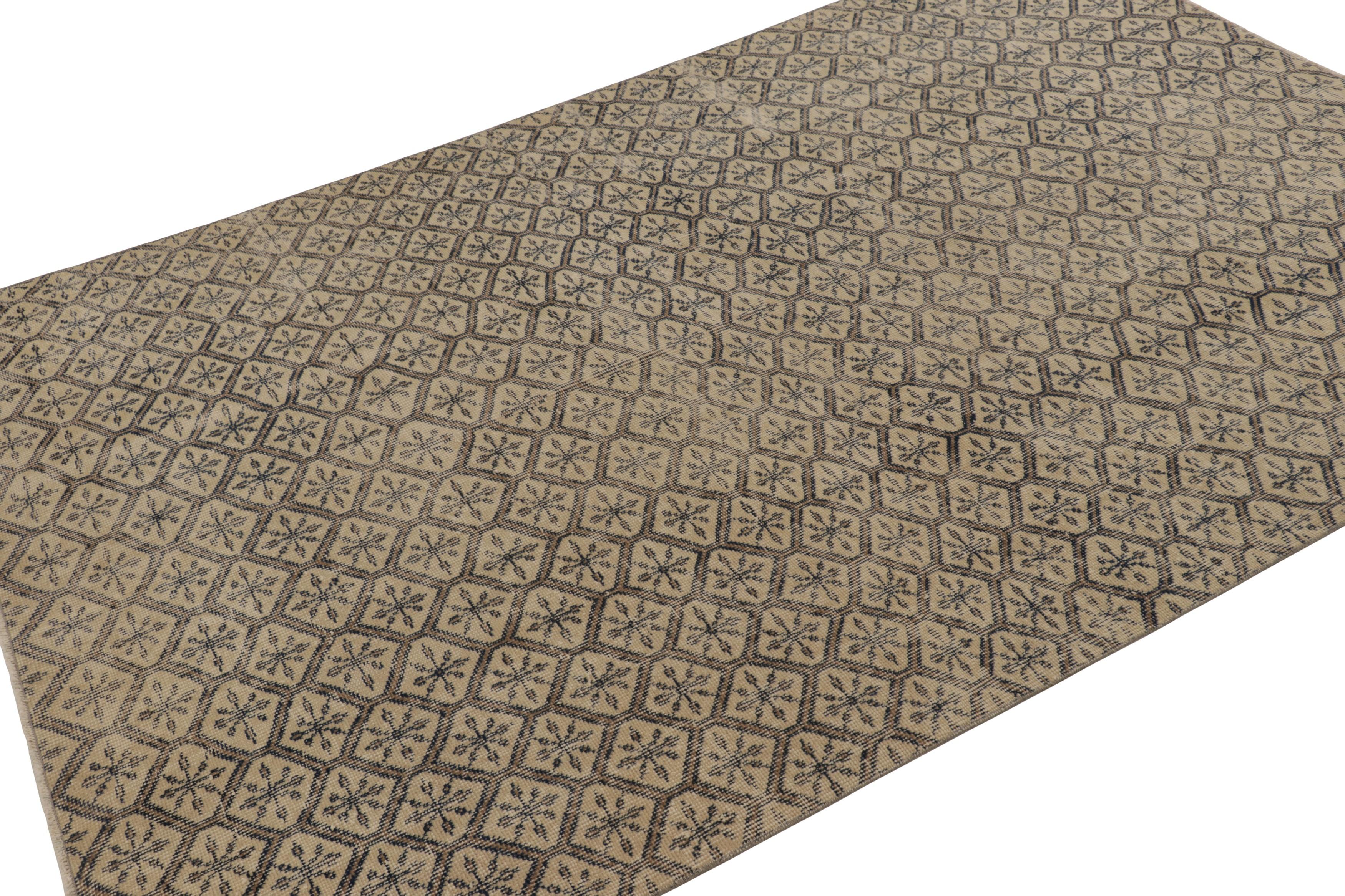 Mid-20th Century Vintage Turkish Rug in Beige-Brown and Black Diamond Patterns  - Rug & Kilim For Sale