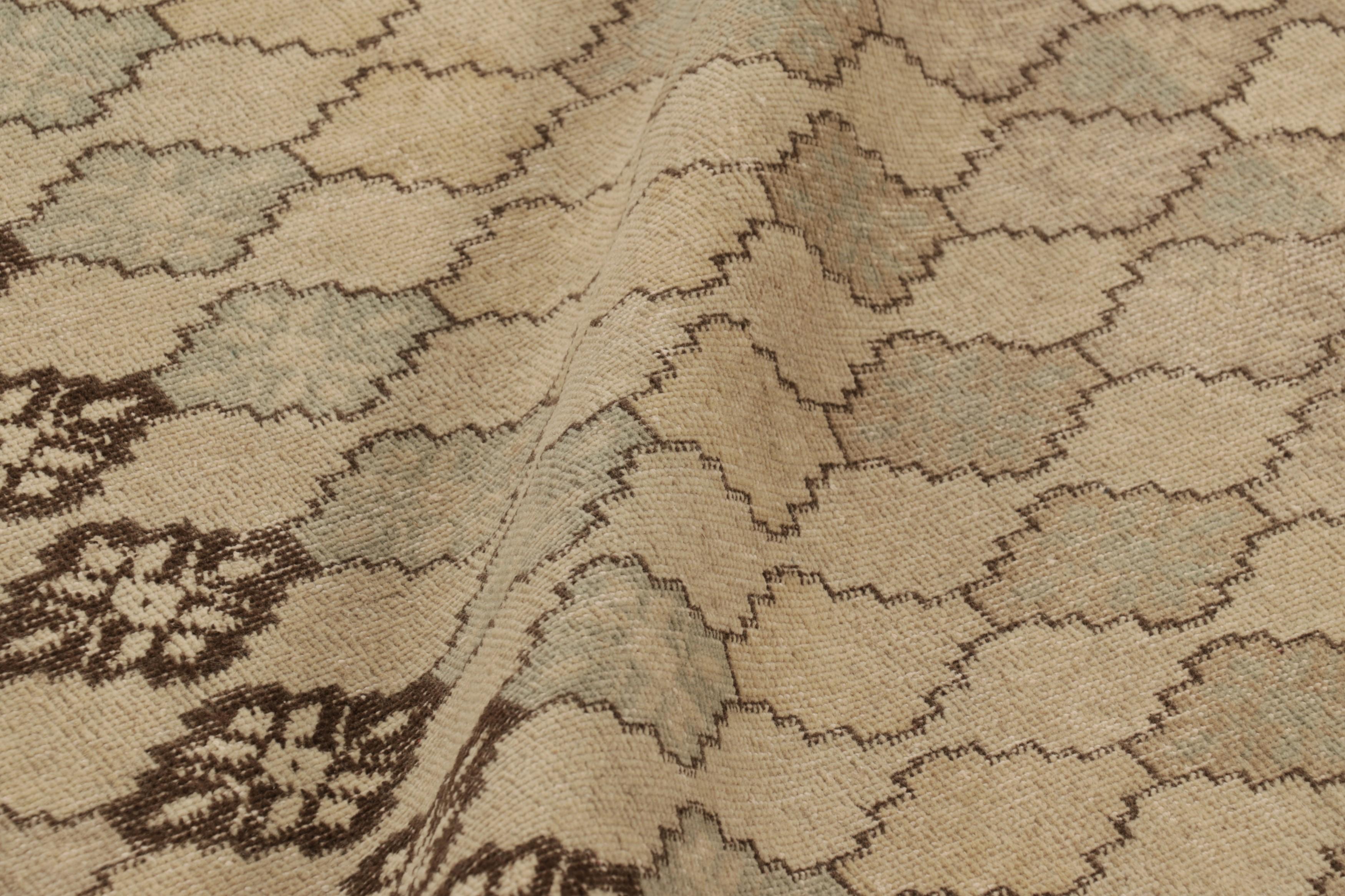 Wool Vintage Turkish Rug in Beige-Brown with Geometric Patterns  - Rug & Kilim For Sale