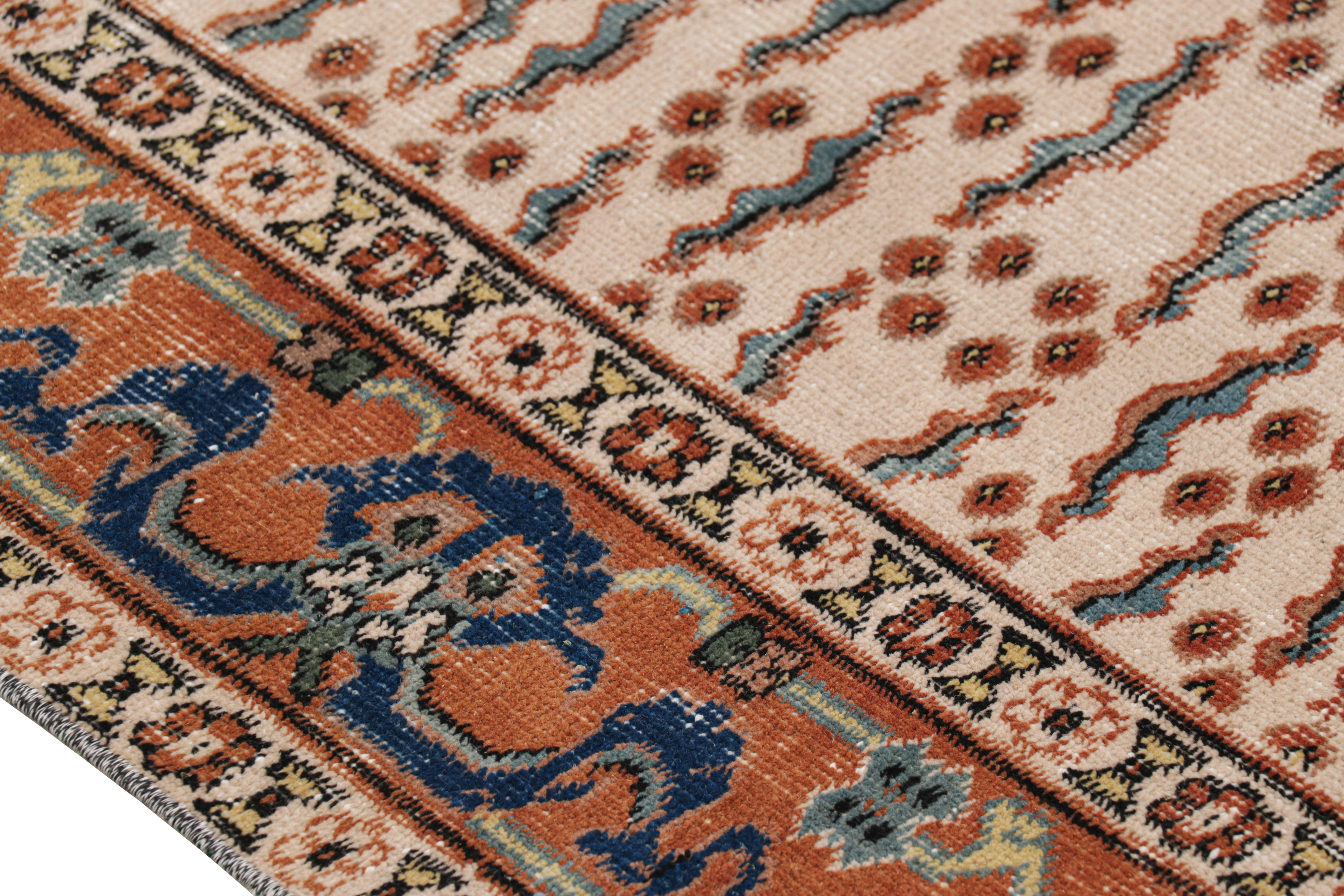 Türkischer Vintage-Teppich in Beige mit bunten Chintamani-Mustern, von Rug & Kilim (Mitte des 20. Jahrhunderts) im Angebot