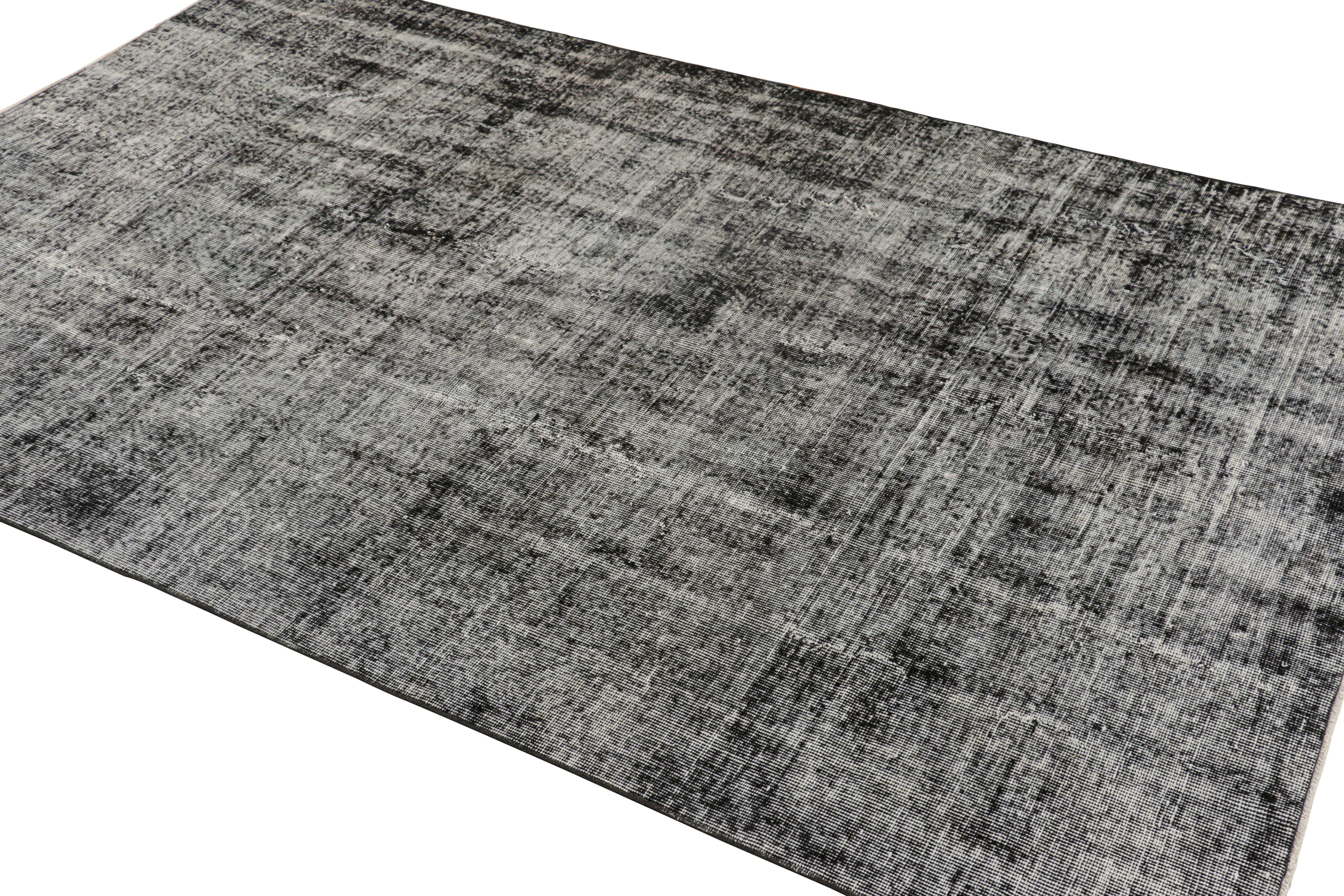 Vintage Turkish Rug in Black & White Distressed Pattern, from Rug & Kilim In Good Condition For Sale In Long Island City, NY