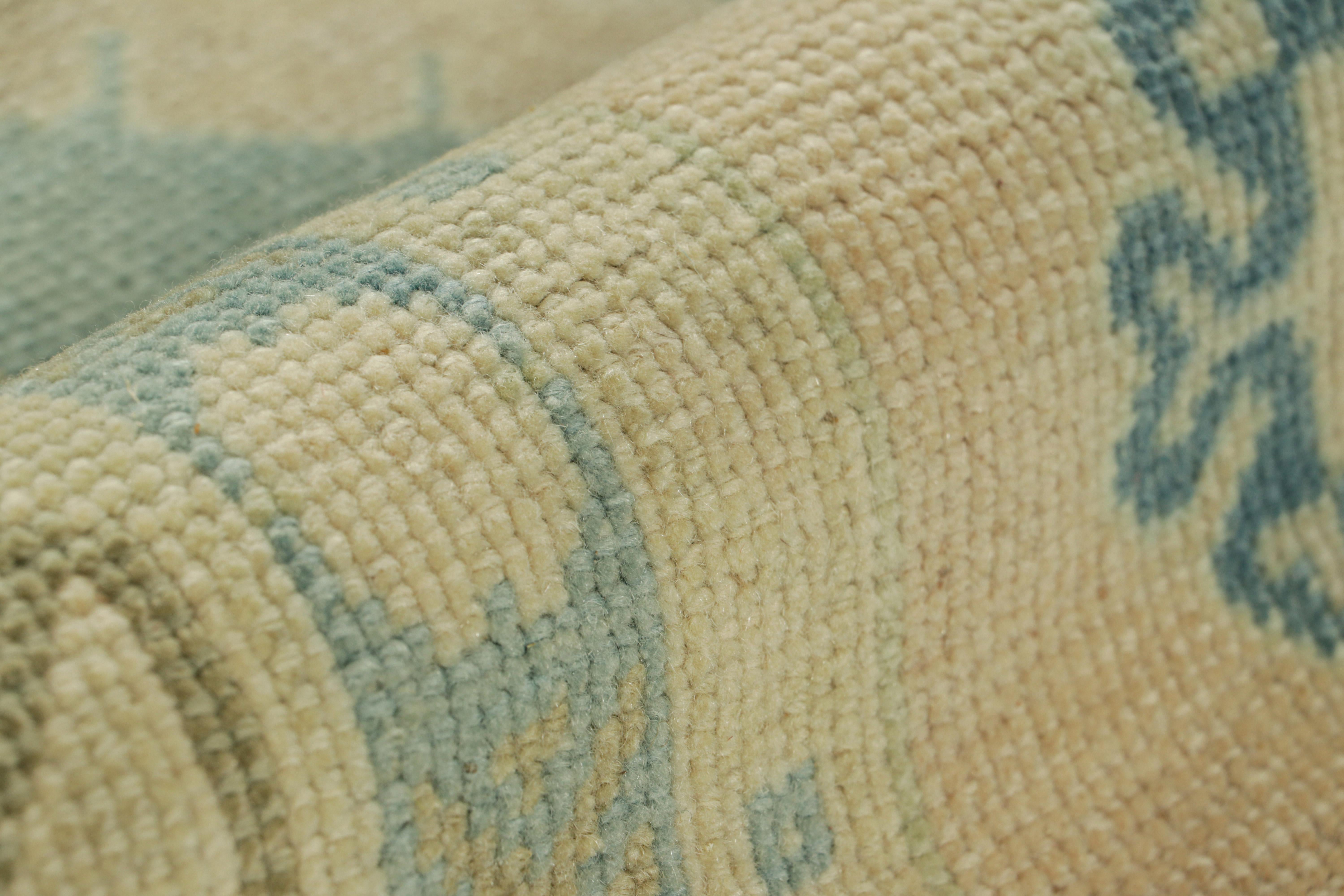 Türkischer Vintage-Teppich in Blau mit geometrischen Mustern, von Rug & Kilim im Angebot 2
