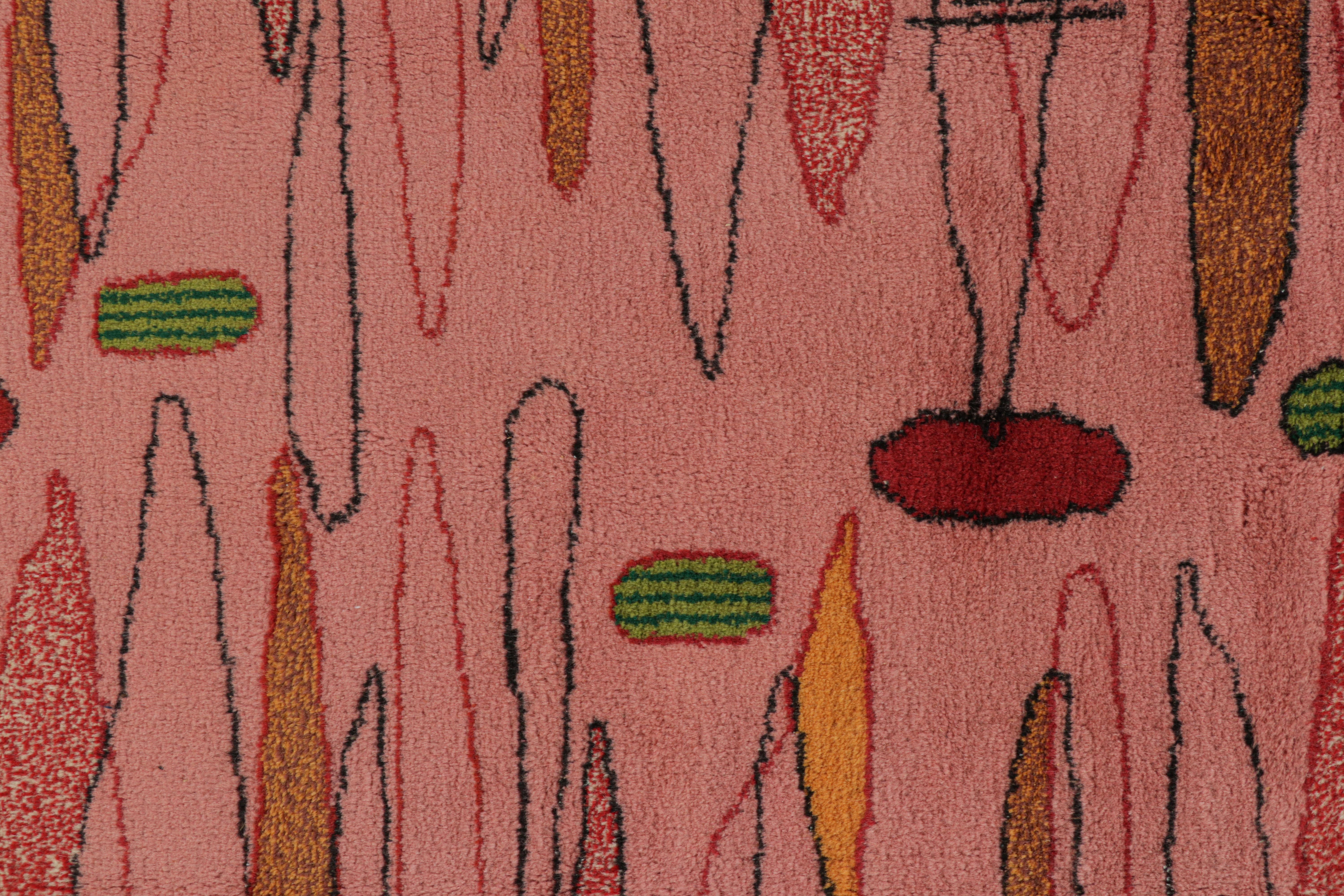 Türkischer Vintage-Teppich in Rosa mit bunten geometrischen Mustern, von Rug & Kilim (Handgeknüpft) im Angebot