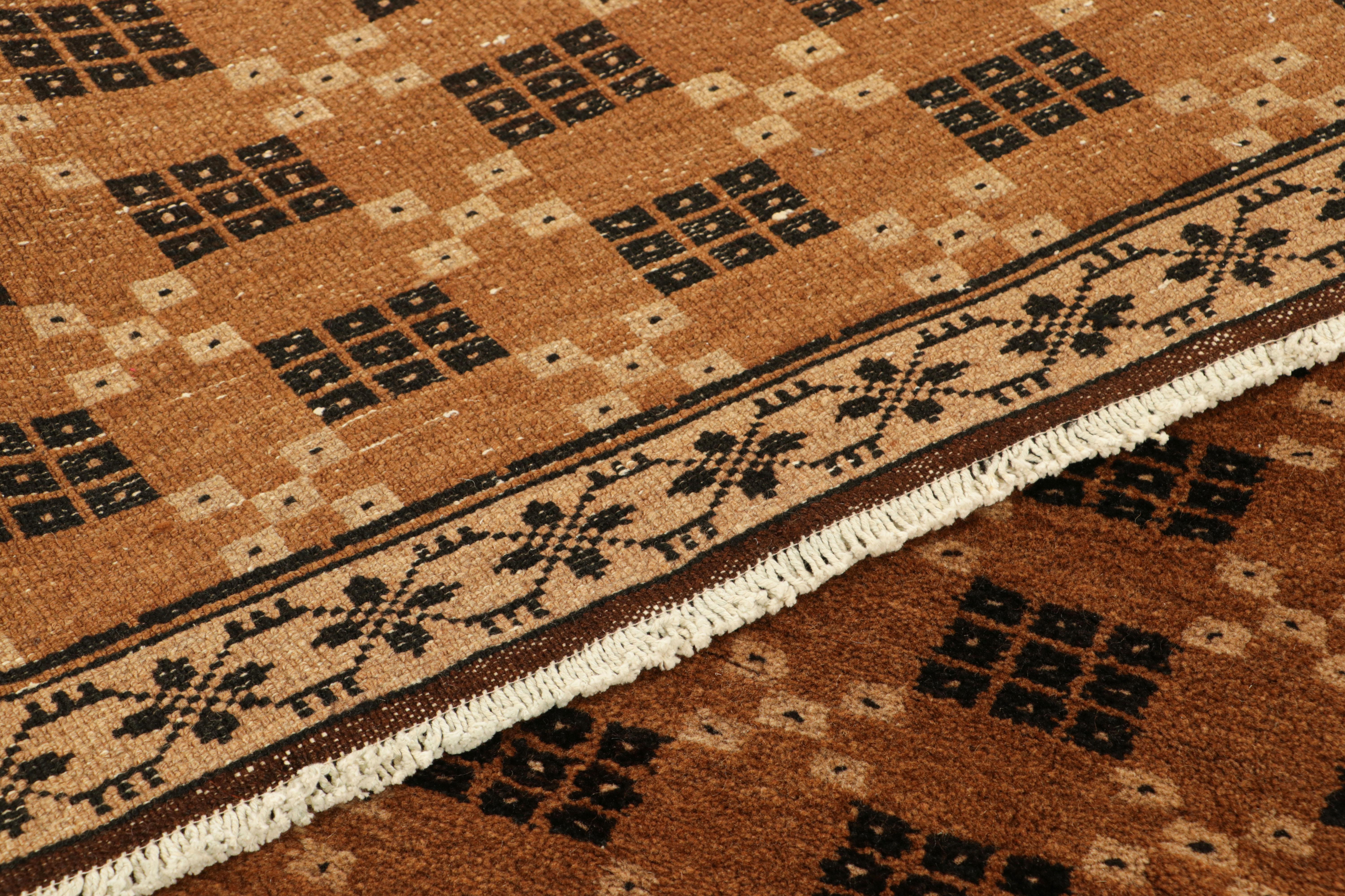 Lana Tappeto turco vintage con motivi geometrici beige-marrone e neri  Rug & Kilim in vendita
