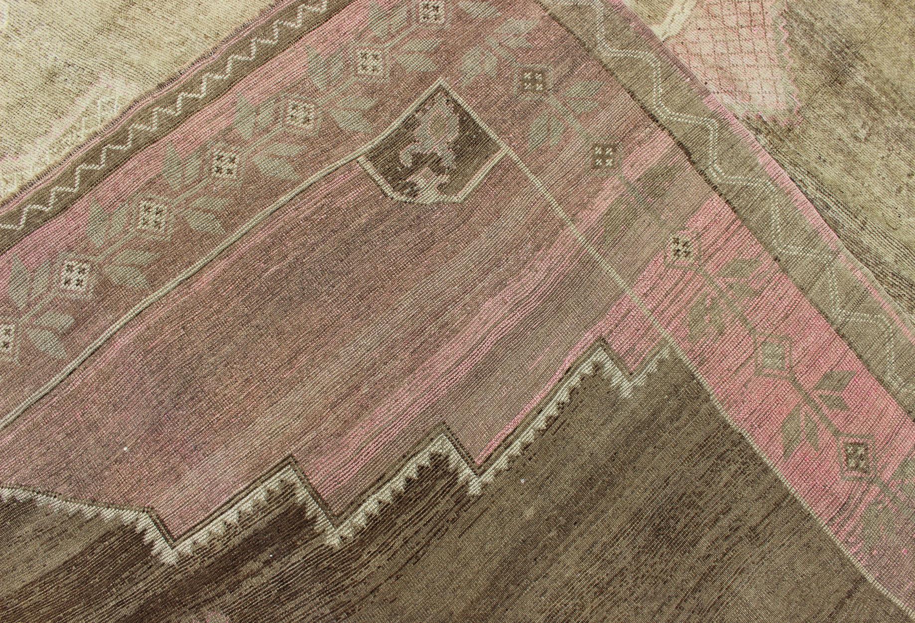 Modernistic Turkish Rug with in Light Olive Green, Taupe, Faint Pink  For Sale 5