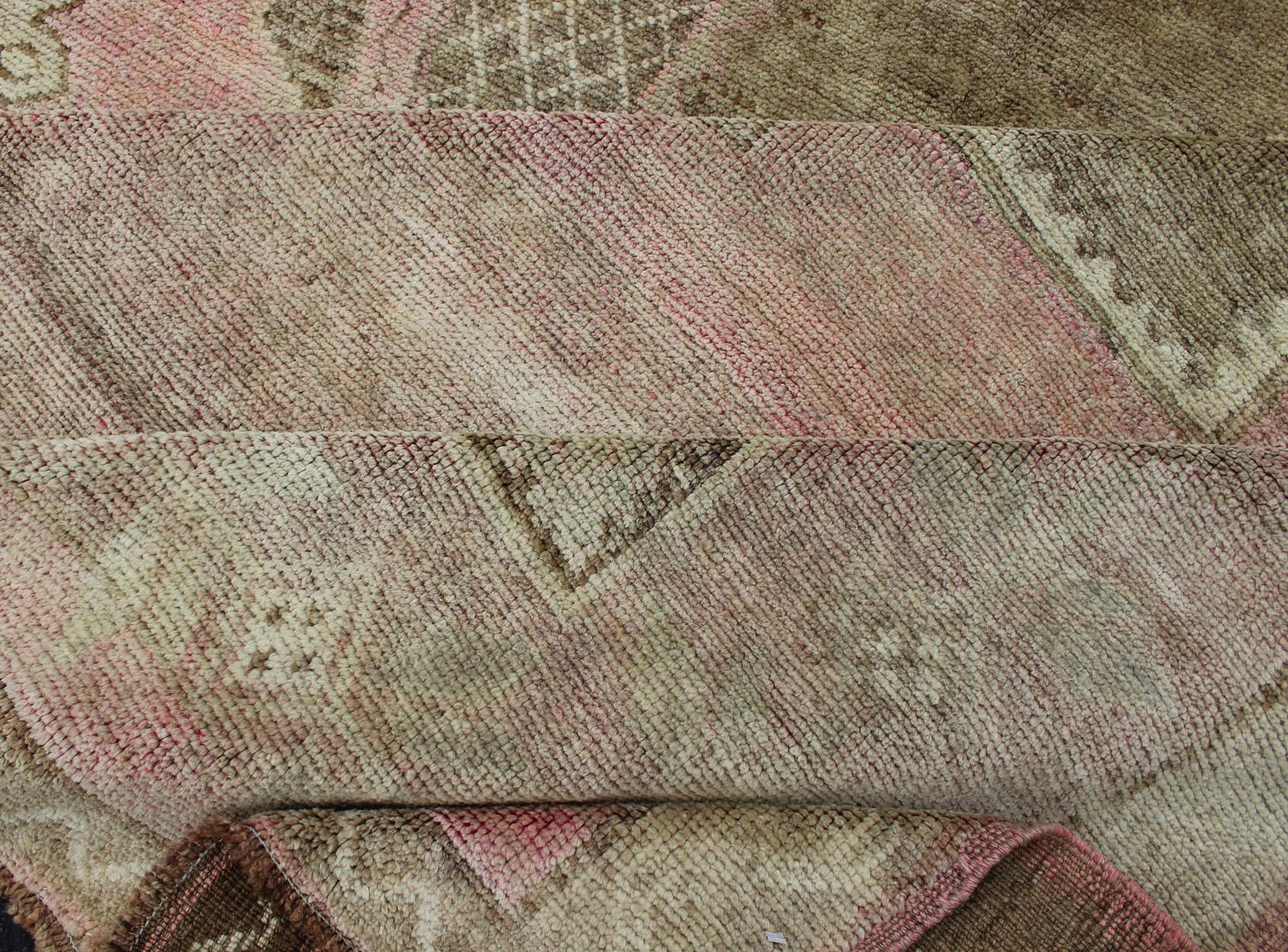 Oushak Modernistic Turkish Rug with in Light Olive Green, Taupe, Faint Pink  For Sale
