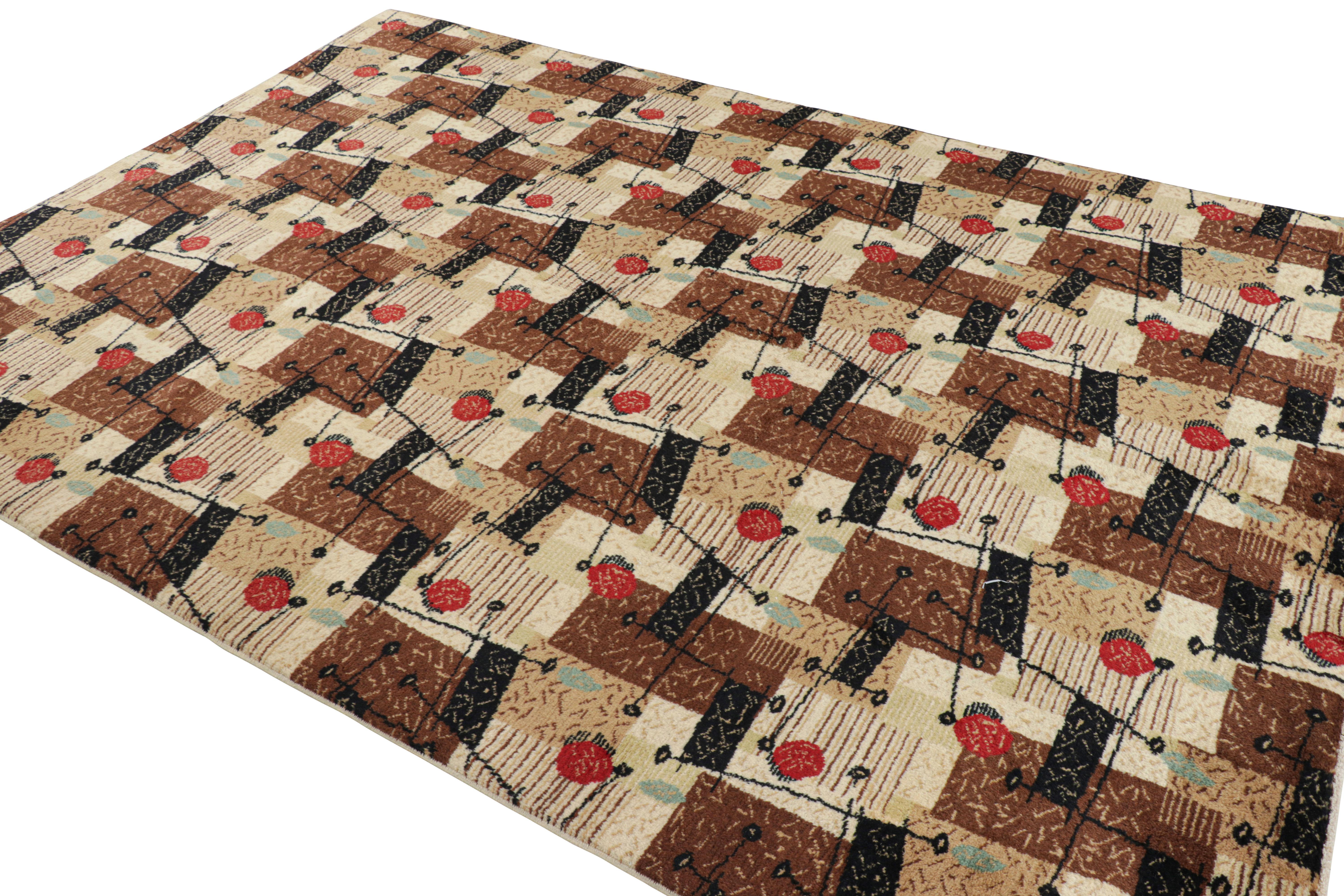 Vintage Turkish Rug with Polychromatic Geometric Patterns, from Rug & Kilim In Good Condition For Sale In Long Island City, NY