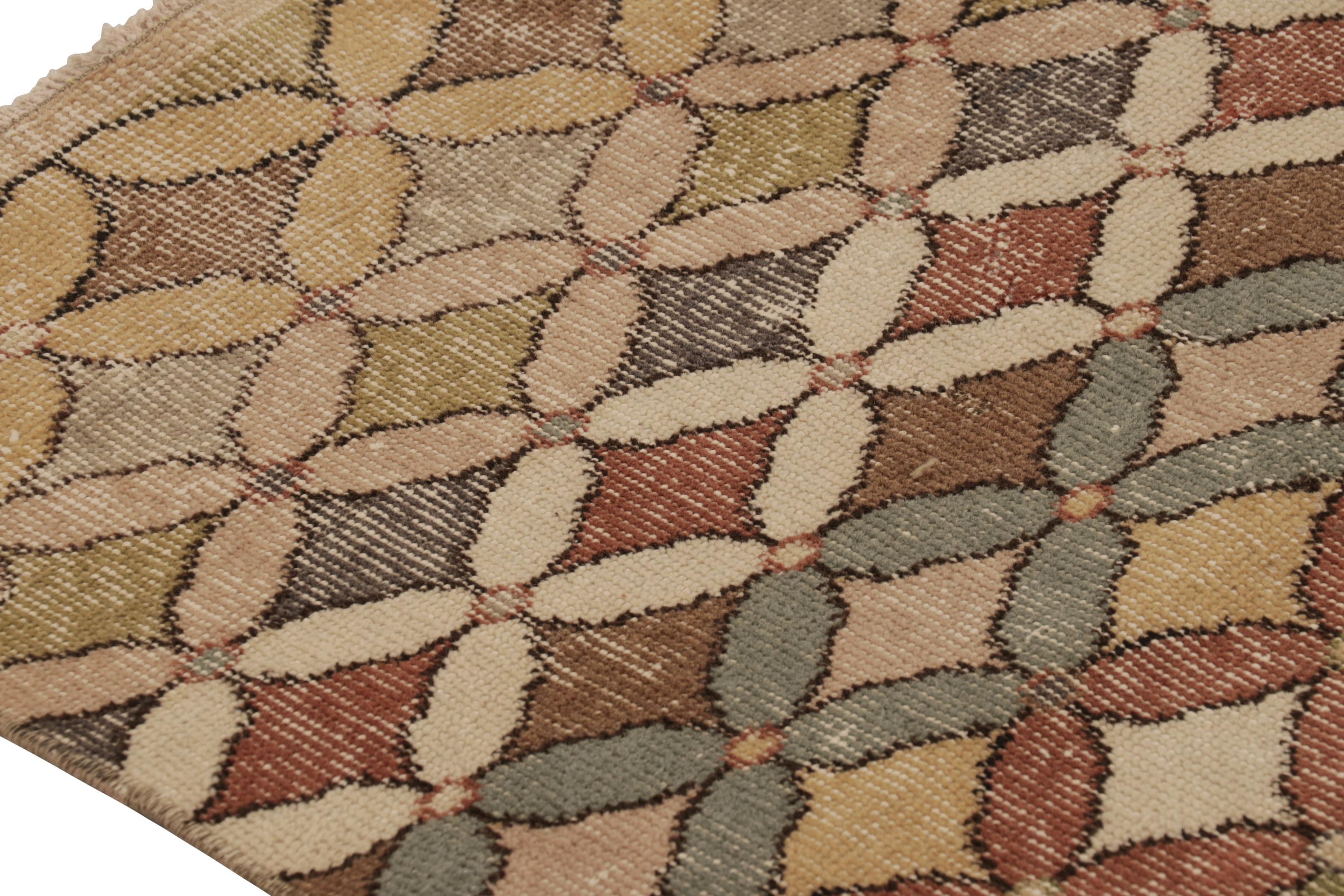 Türkischer Vintage-Läufer, braun mit mehrfarbigem geometrischem Design - Rug & Kilim (Handgeknüpft) im Angebot