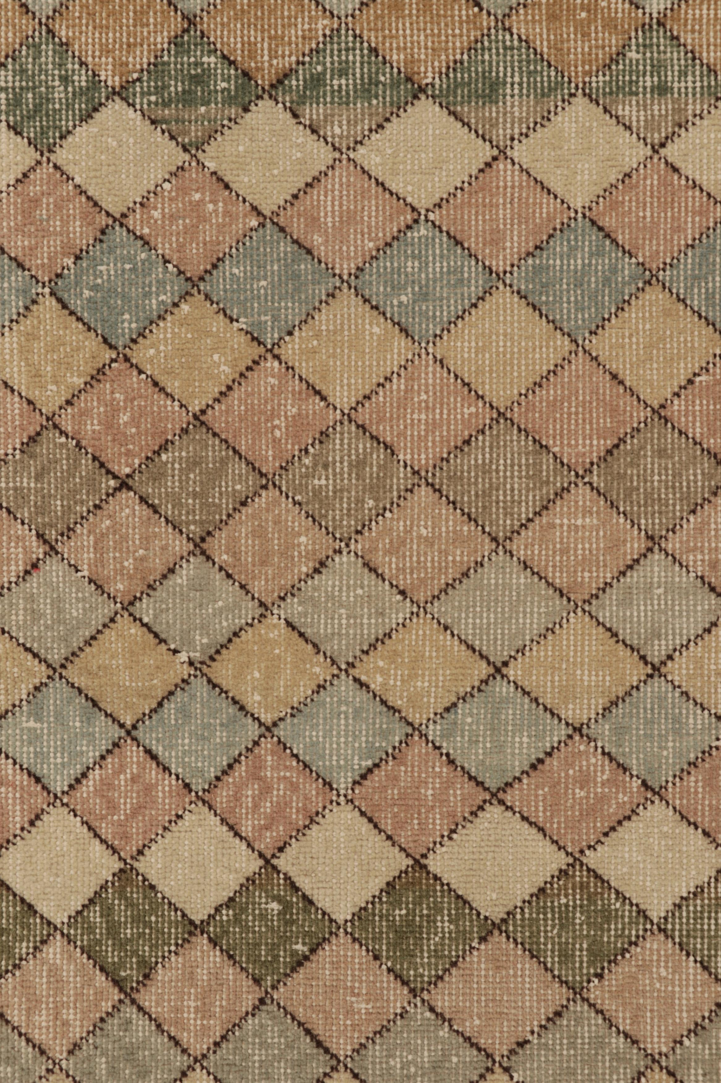 Türkischer Vintage-Läufer, braun mit mehrfarbigem geometrischem Design - Rug & Kilim (Handgeknüpft) im Angebot