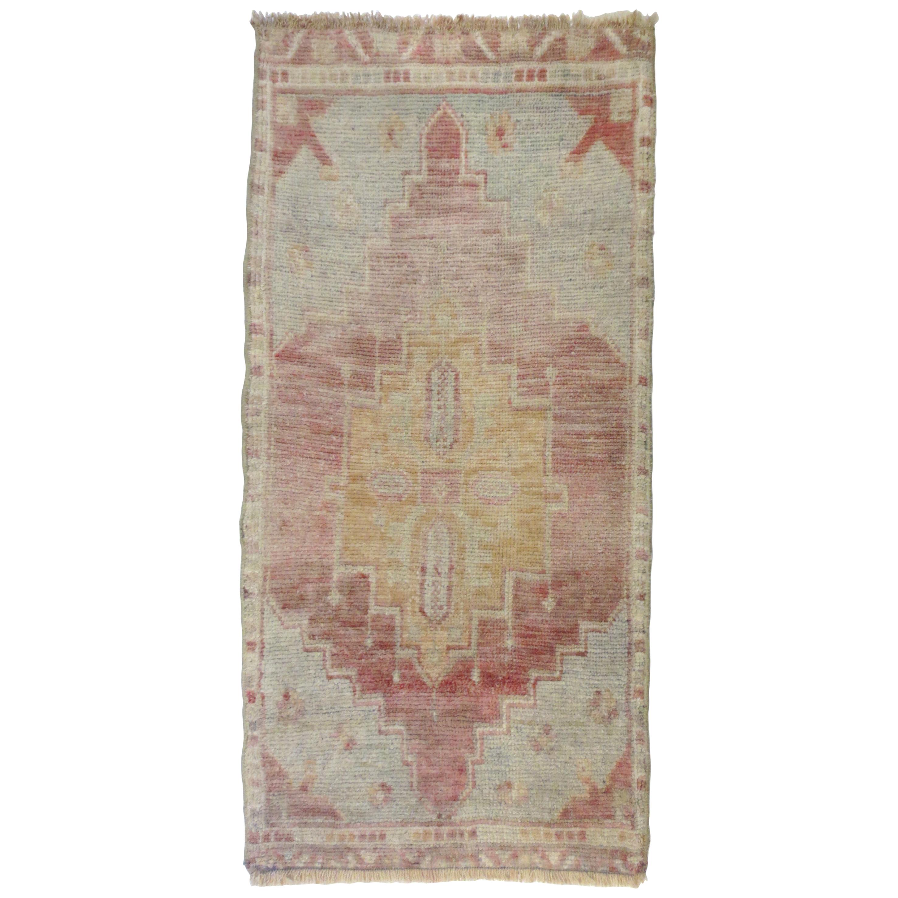 Tapis de couloir turc vintage en vente