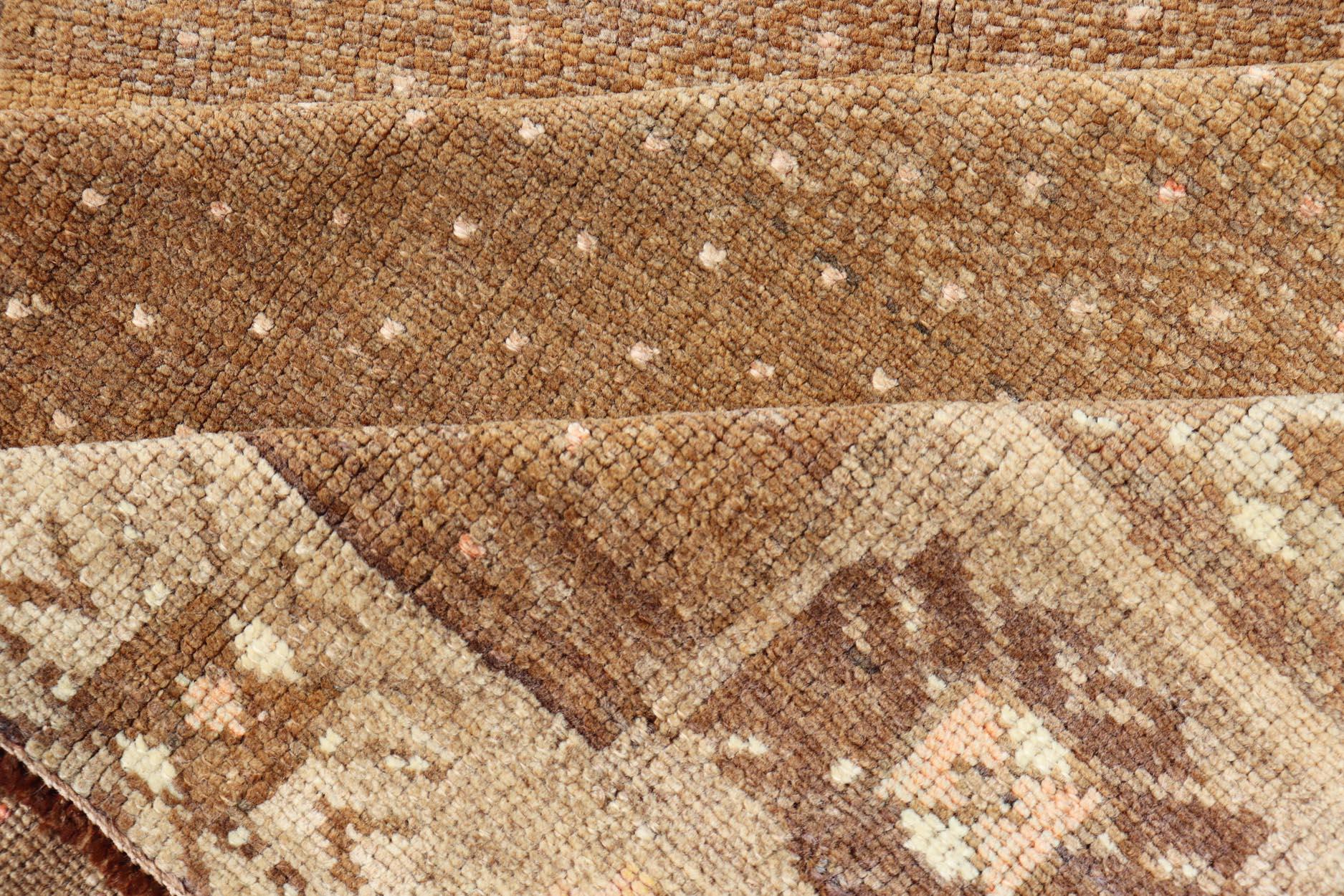 Vintage Turkish Runner in Brown & Ivory With Geometric Motifs 4'1 X 10'5 For Sale 4