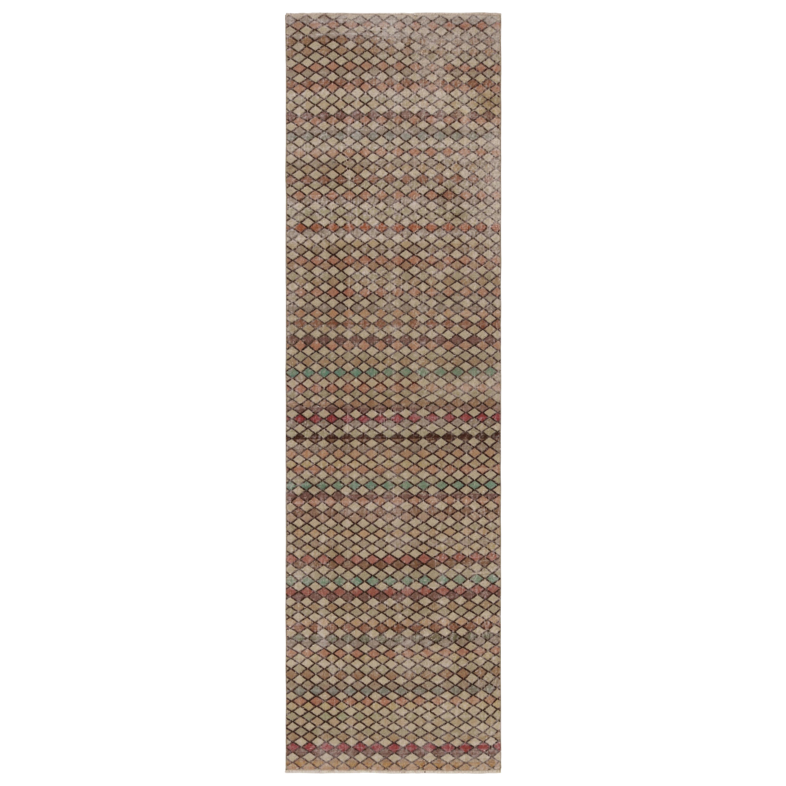 Runner turco vintage, disegno geometrico multicolore ispirato ai mosaici - Rug & Kilim