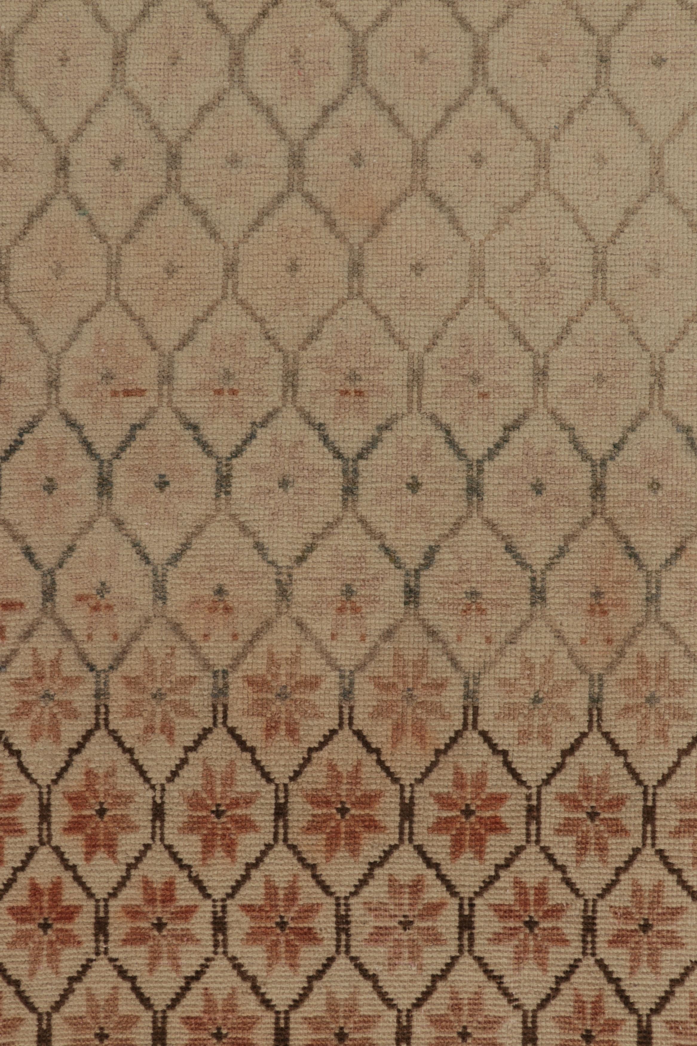 Türkischer Vintage-Läufer, Beige und Creme mit geometrischen Mustern -Rug & Kilim (Wolle) im Angebot