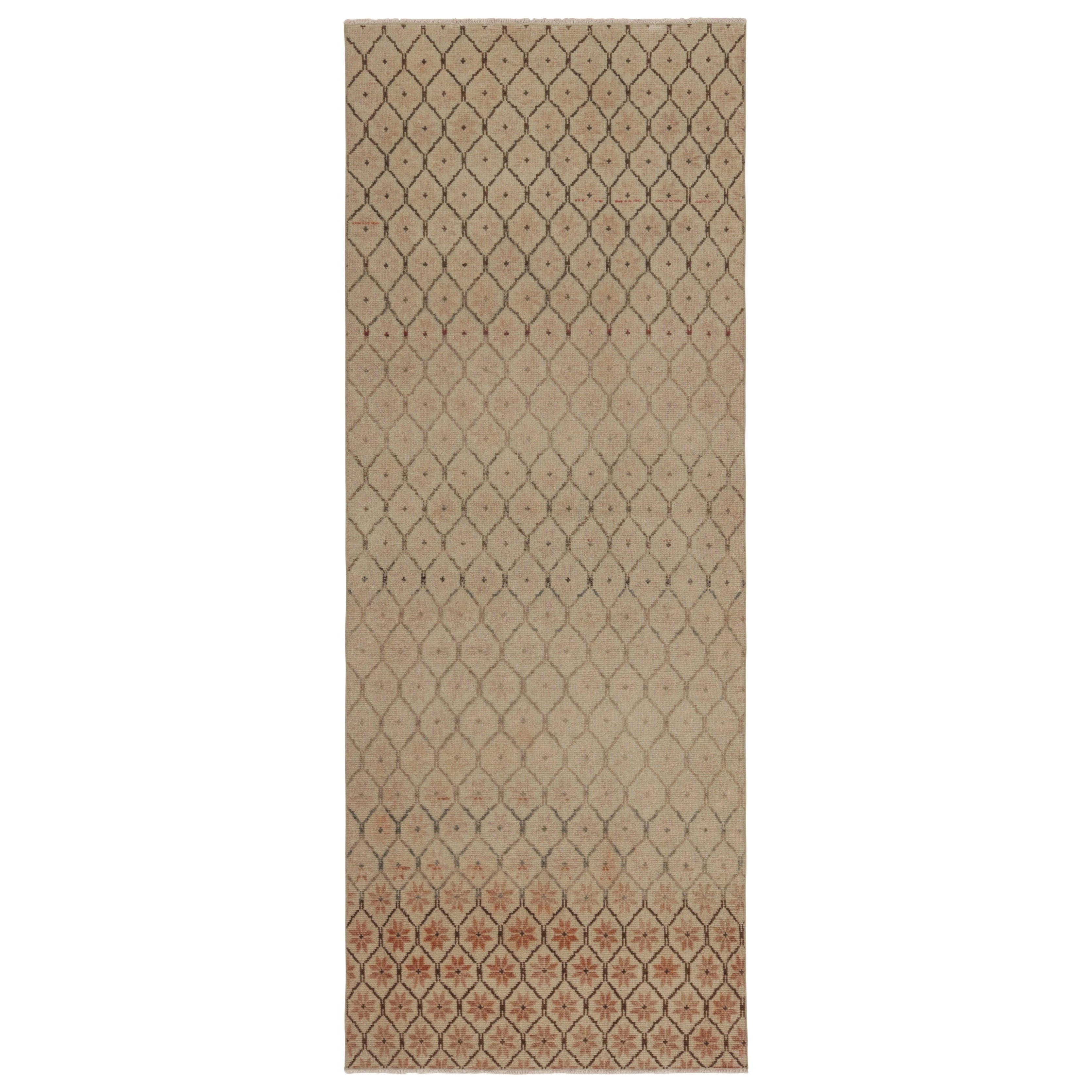 Türkischer Vintage-Läufer, Beige und Creme mit geometrischen Mustern -Rug & Kilim