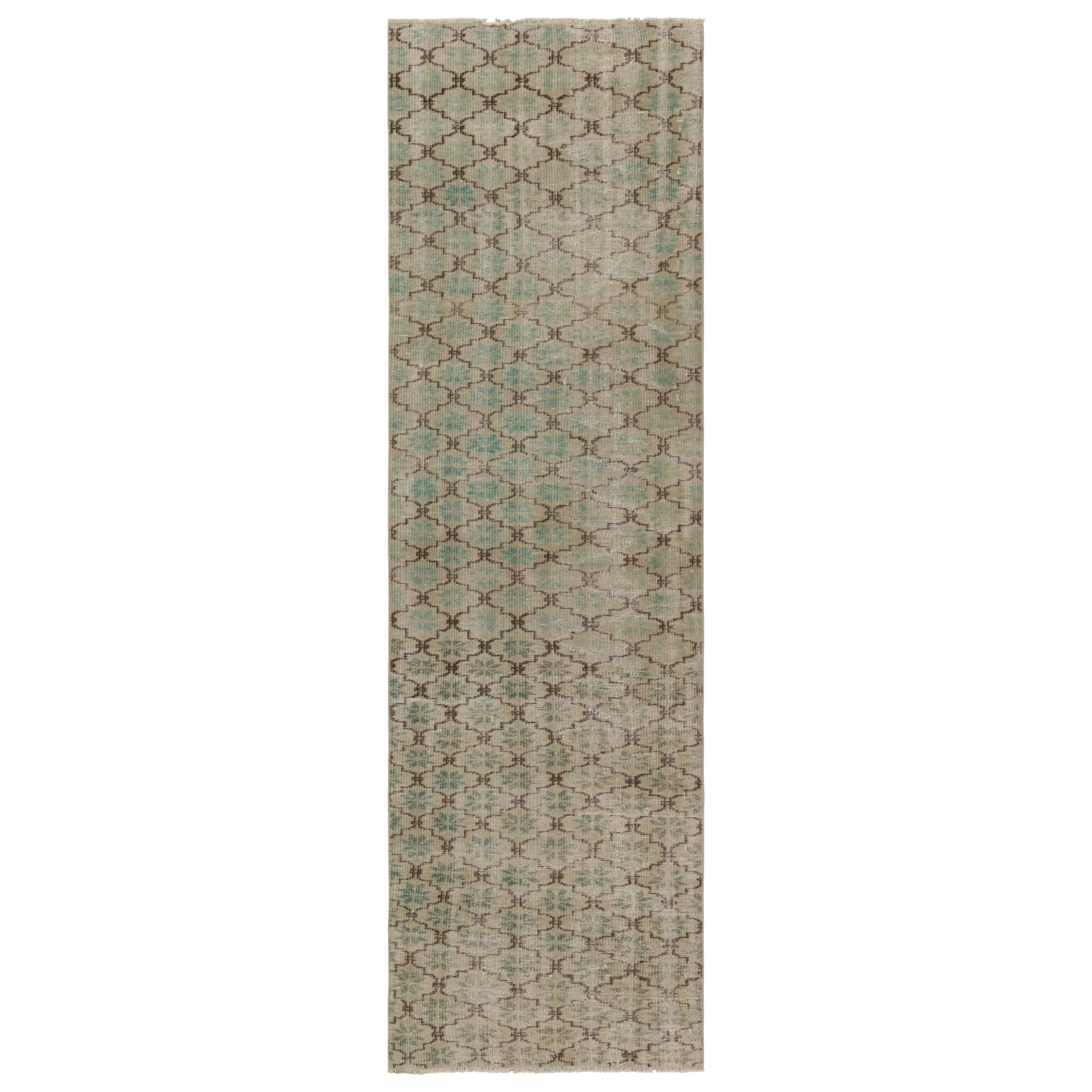 Vintage Turkish Runner Rug, Green and Beige with Geometric Patterns –Rug & Kilim