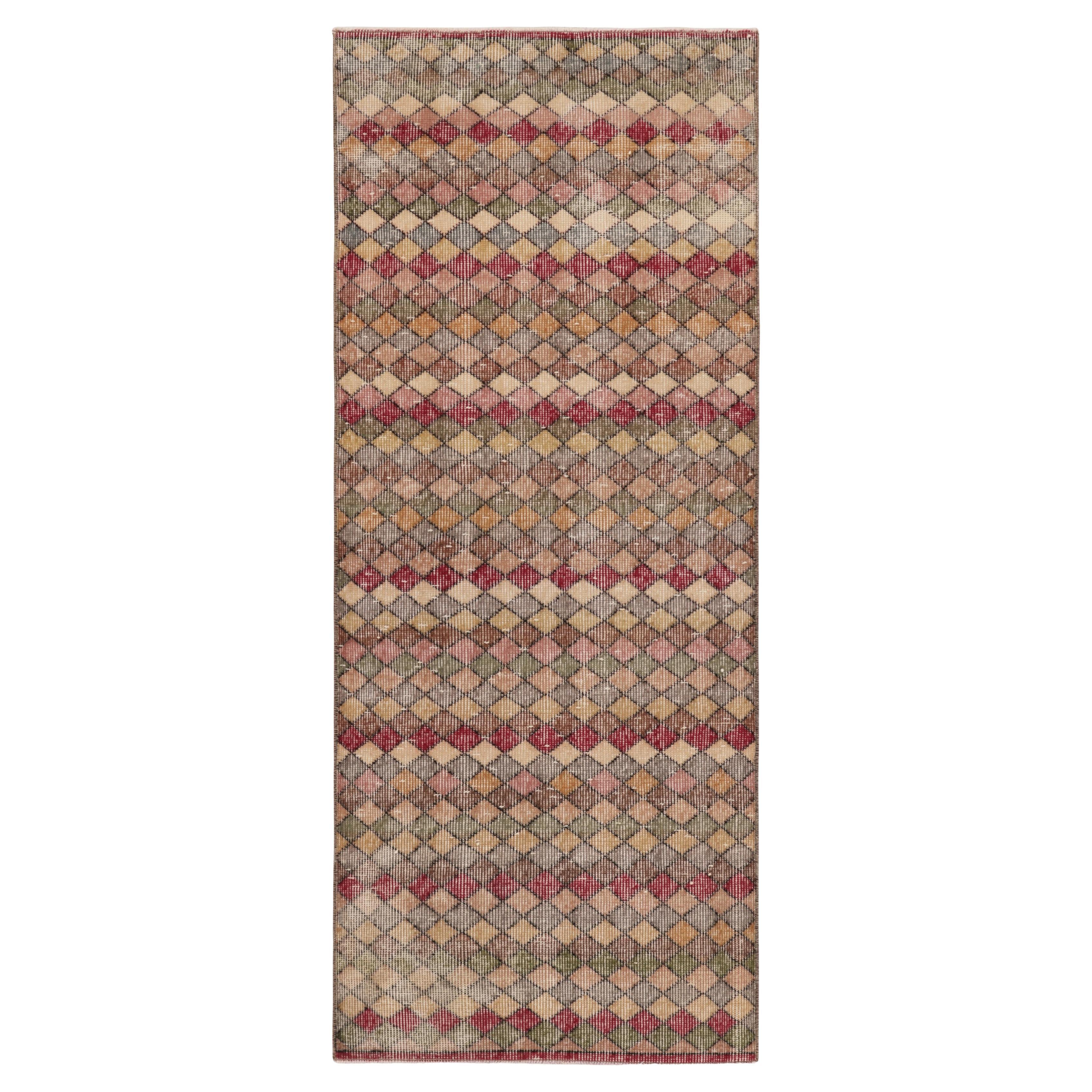 Vintage Turkish Runner Rug in Beige-Brown with Diamond Patterns  - Rug & Kilim