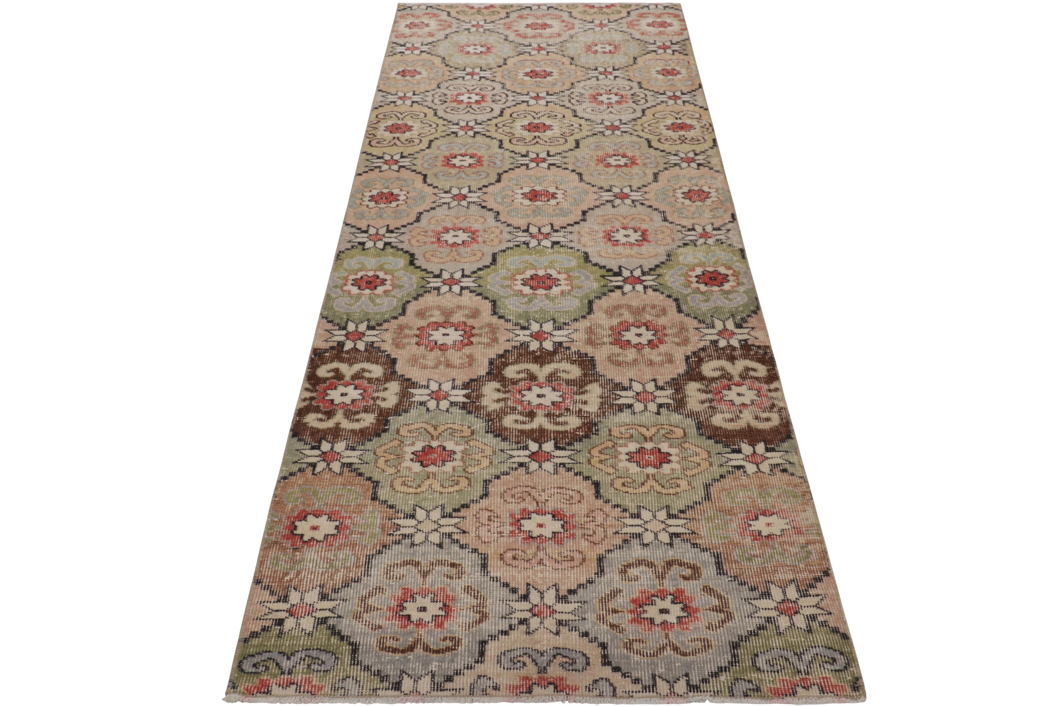 Vintage Turkish Runner Rug in Beige-Brown with Floral Medallions - Rug & Kilim In Good Condition For Sale In Long Island City, NY