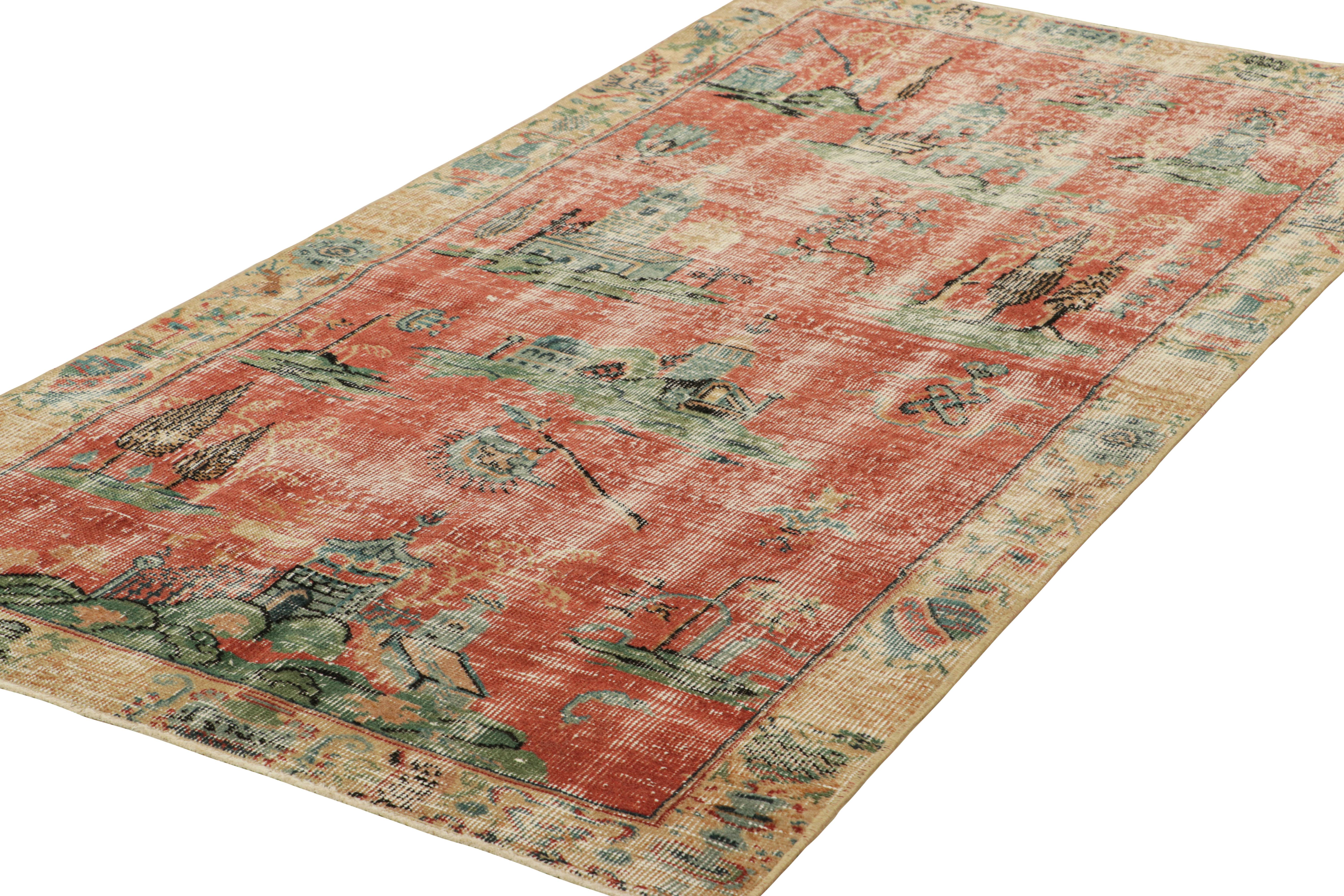 Türkischer Vintage-Läufer in leuchtendem Rot mit großen Bildern  Rug & Kilim im Zustand „Gut“ im Angebot in Long Island City, NY