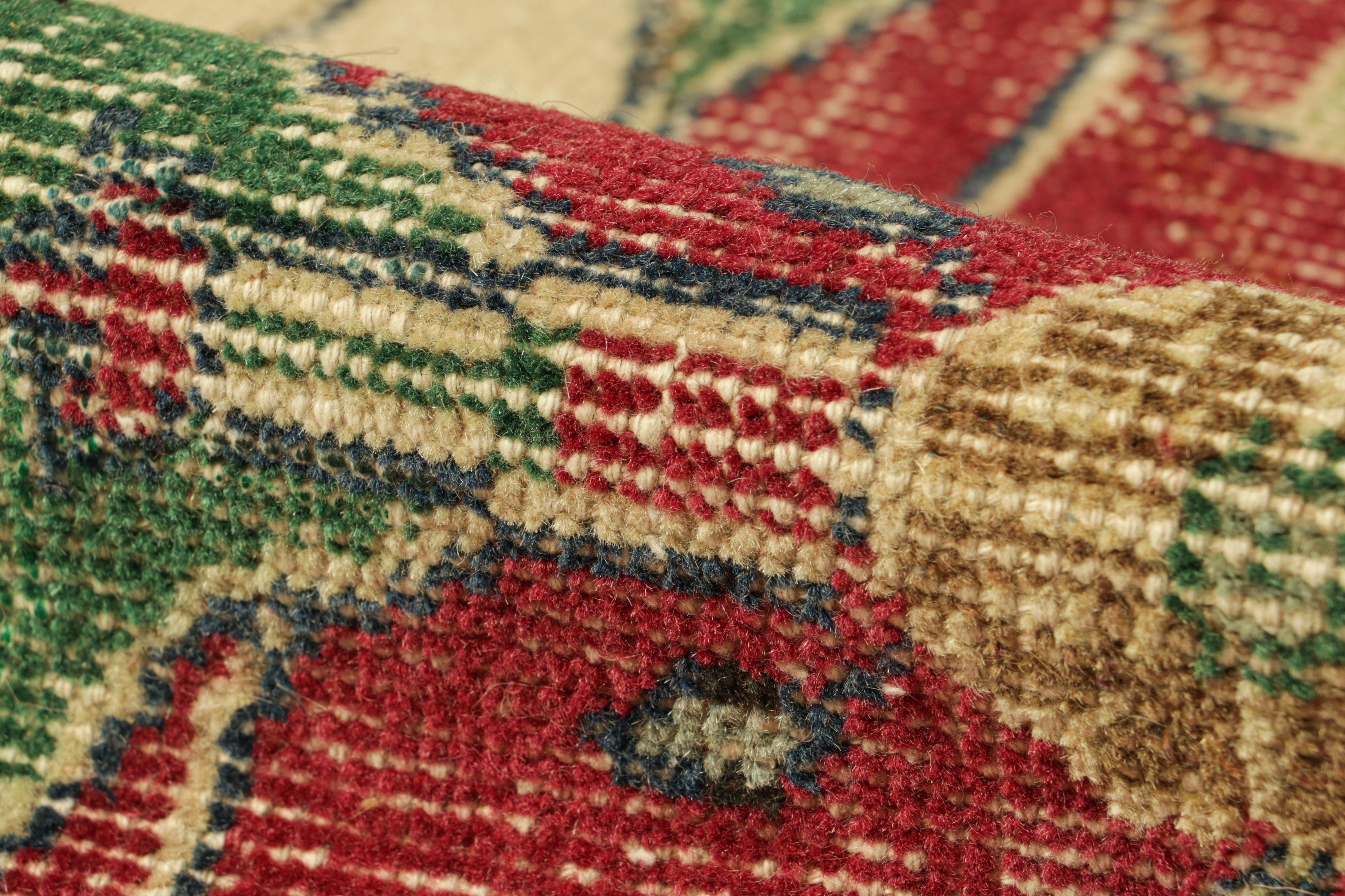 Türkischer Vintage-Läufer in Grün mit Blumenmuster, von Rug & Kilim im Angebot 2