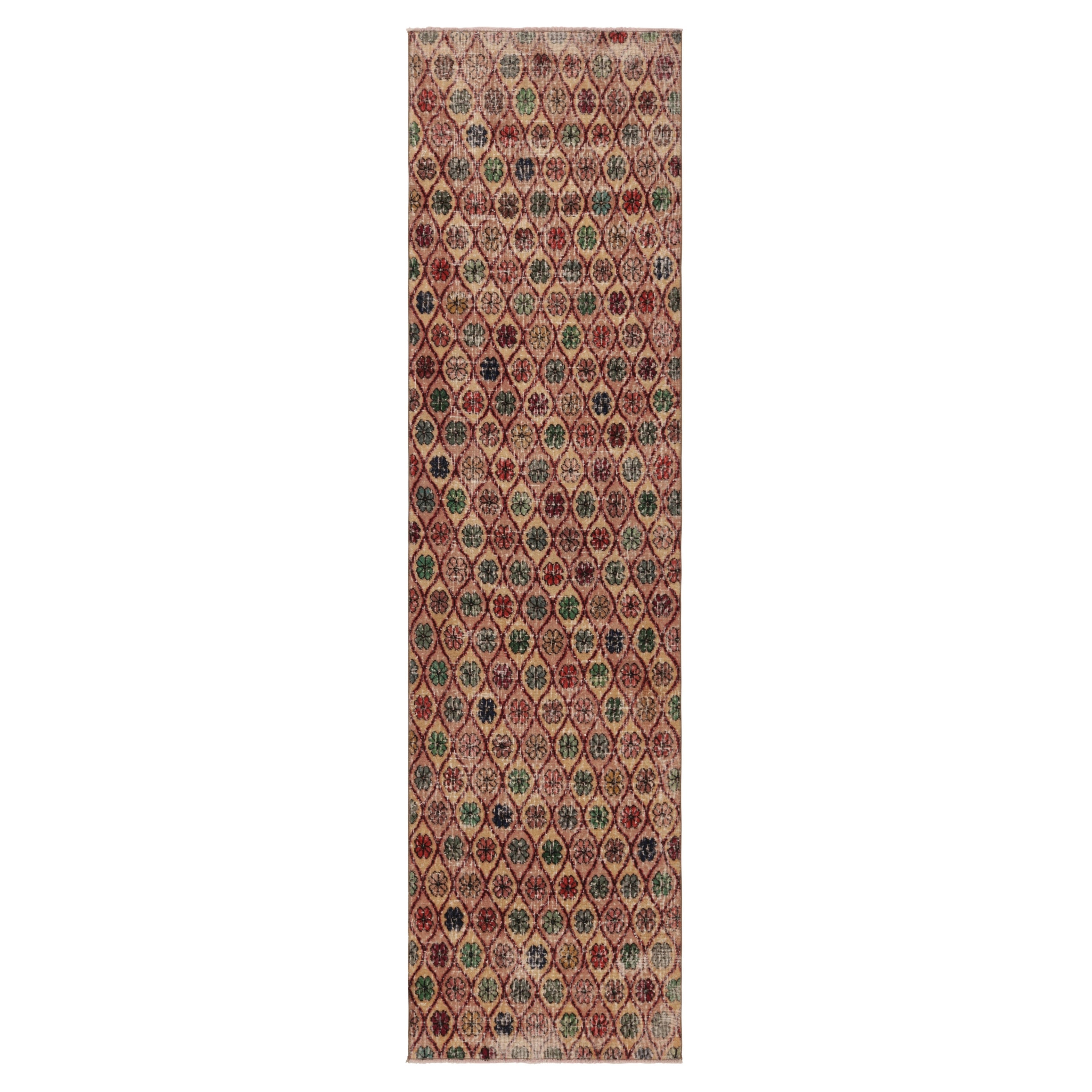 Türkischer Vintage-Läufer, polychromes geometrisches Blumenmuster - Rug
Kilim