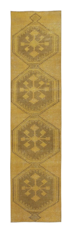 Vintage Turkish Runner with Golden Hexagonal Medallion Design - Rug & Kilim