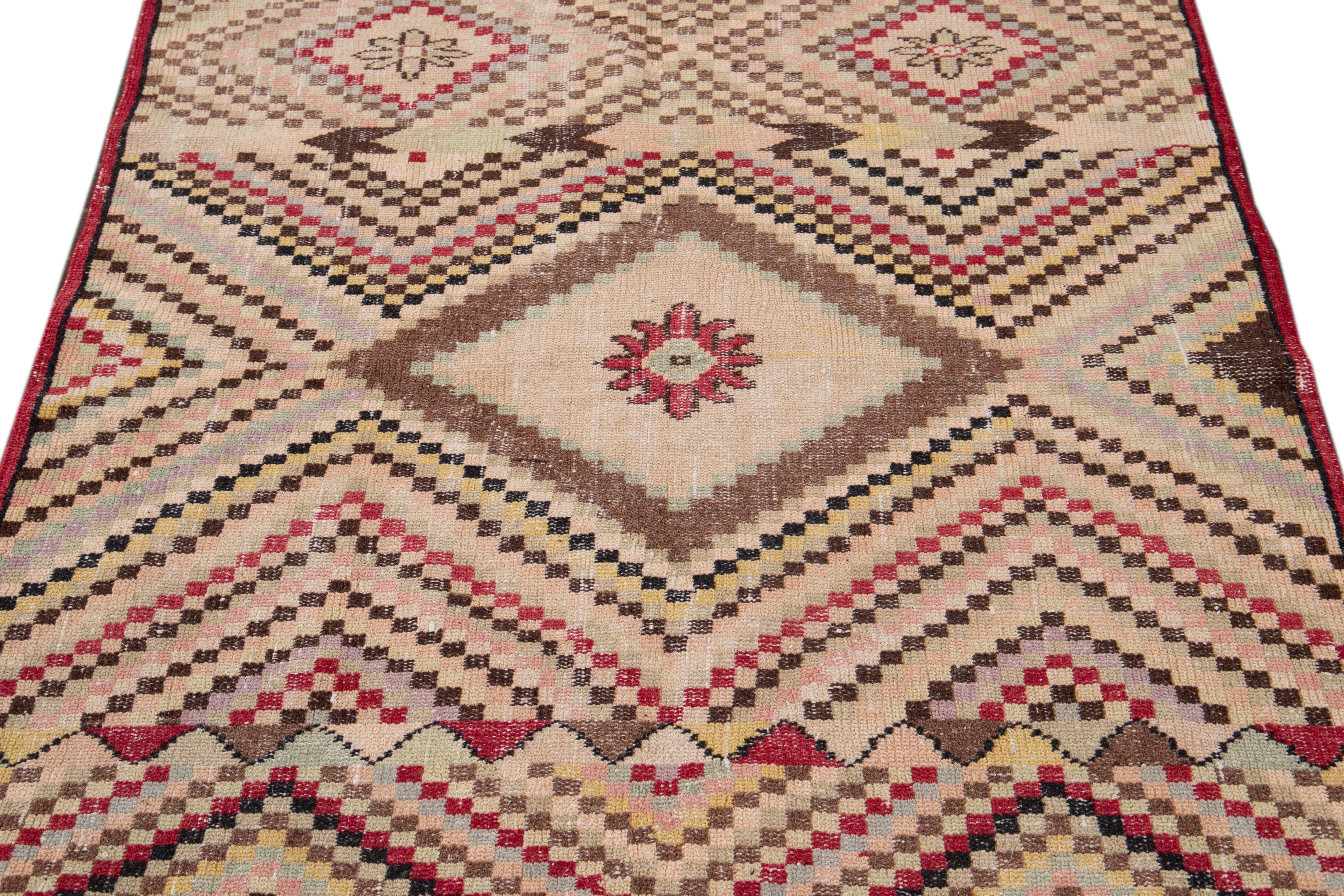 Türkischer Streuwollteppich Vintage im Zustand „Hervorragend“ im Angebot in Norwalk, CT