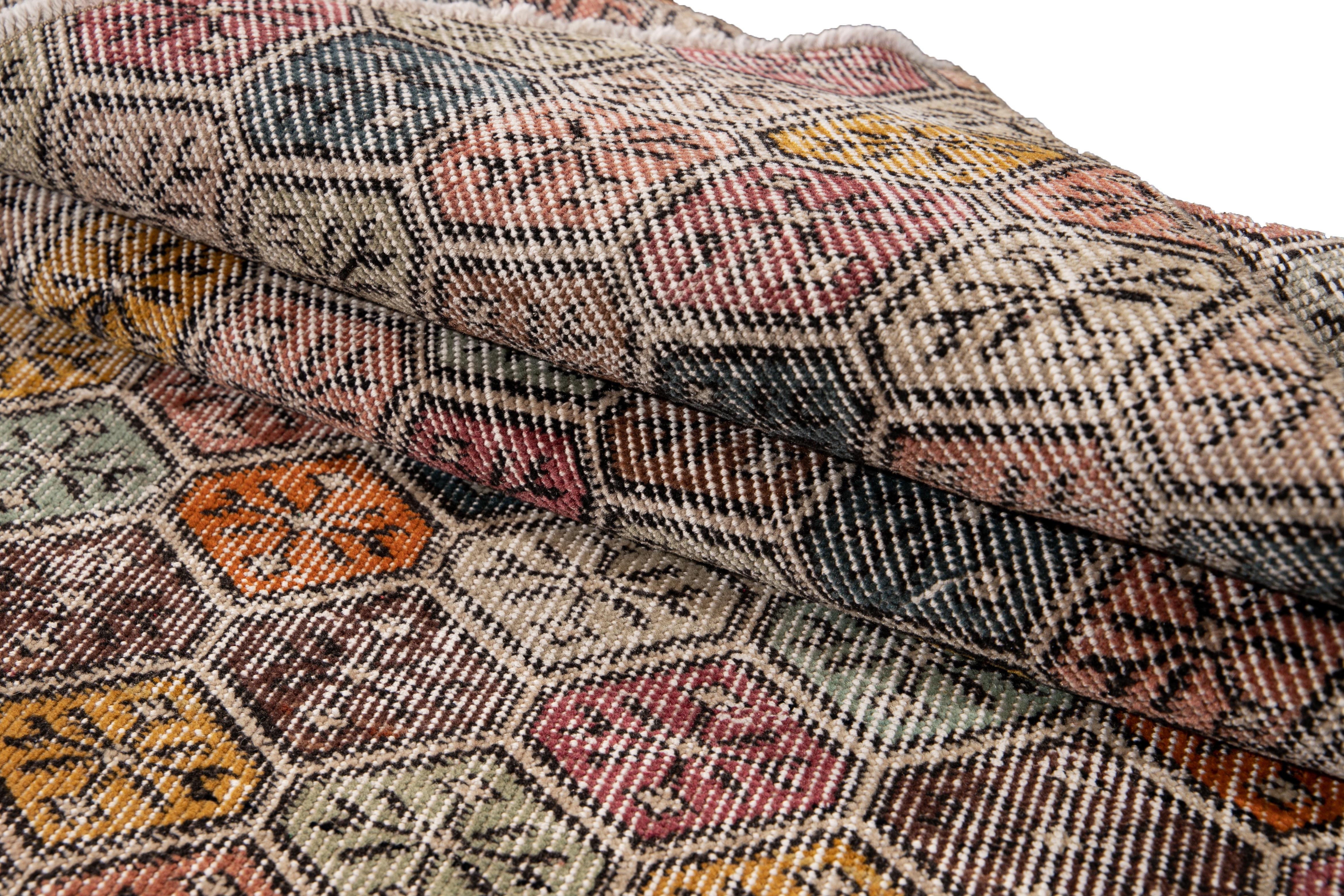 Türkischer Streuwollteppich Vintage (Wolle) im Angebot
