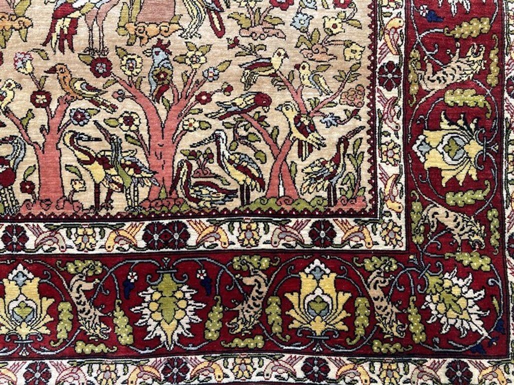 Türkischer Hereke-Teppich aus Seide im Vintage-Stil 1,27 m x 0,76 m im Angebot 1