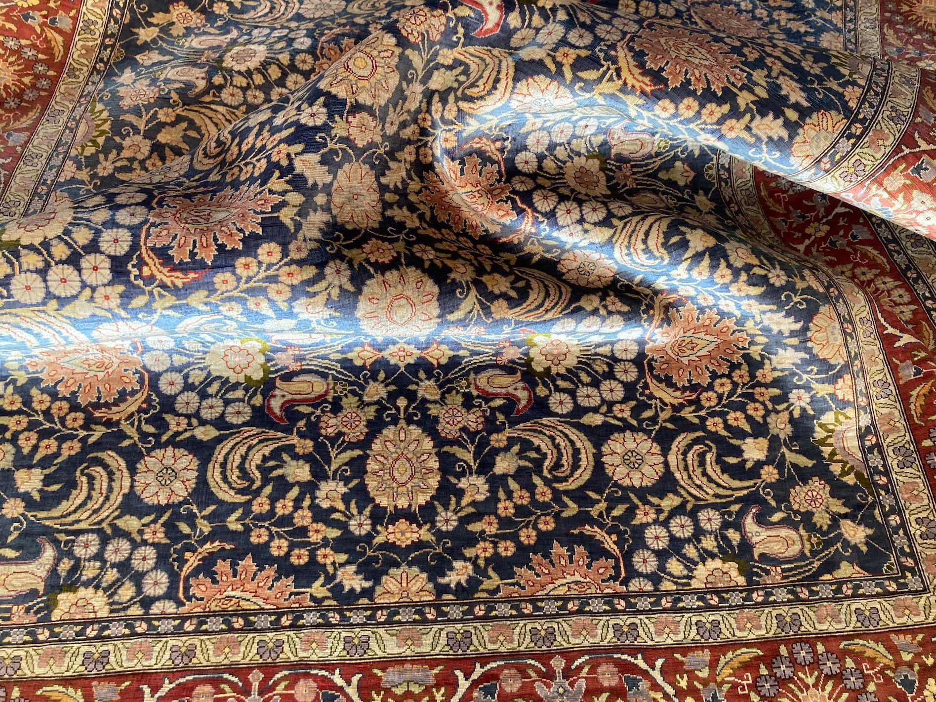 Türkischer Hereke-Teppich aus Seide im Vintage-Stil 1,55m x 1,12m im Angebot 8