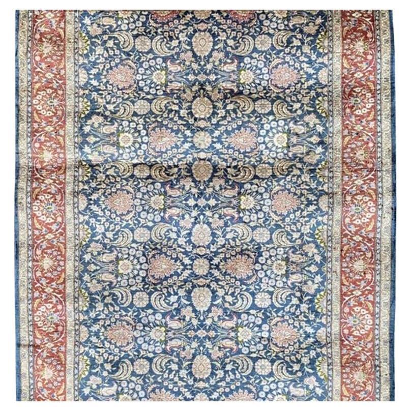 Tappeto vintage in seta Hereke 1,55 m x 1,12 m