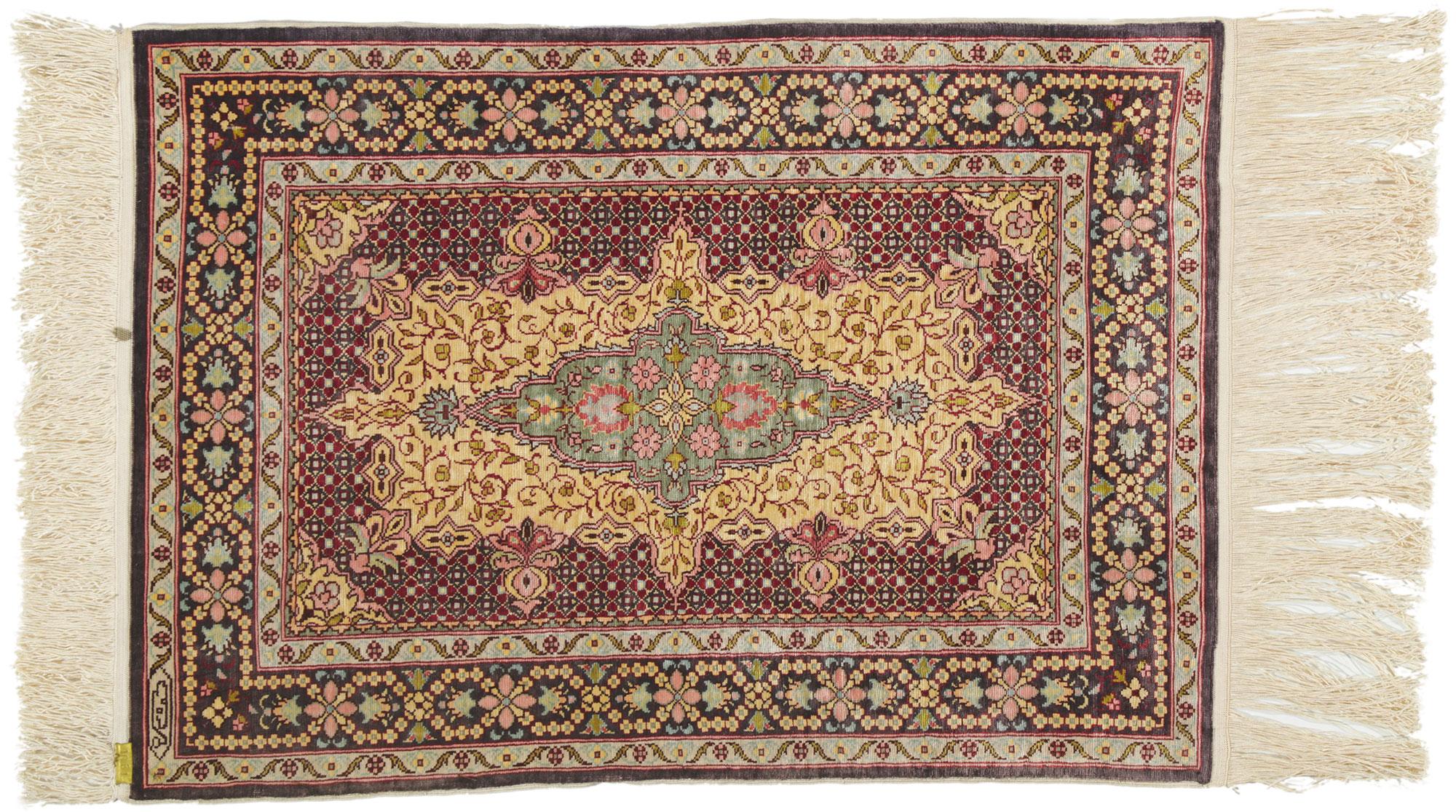 1960's Turkish Silk Hereke Carpet with Modern Style en vente 2