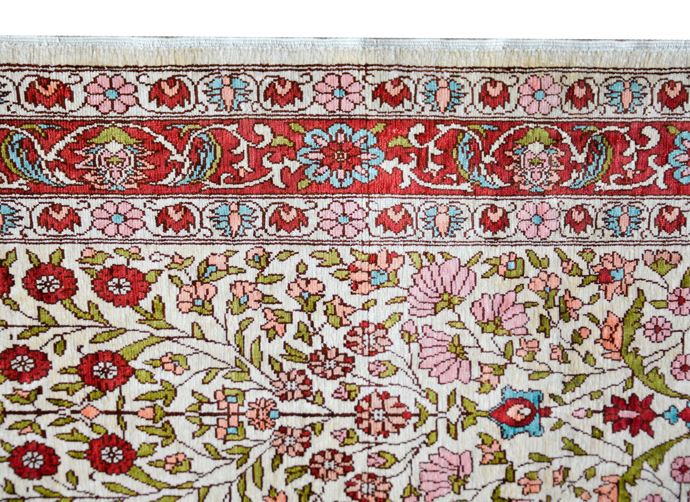 Soie Vieux tapis turc en soie Hereke en vente