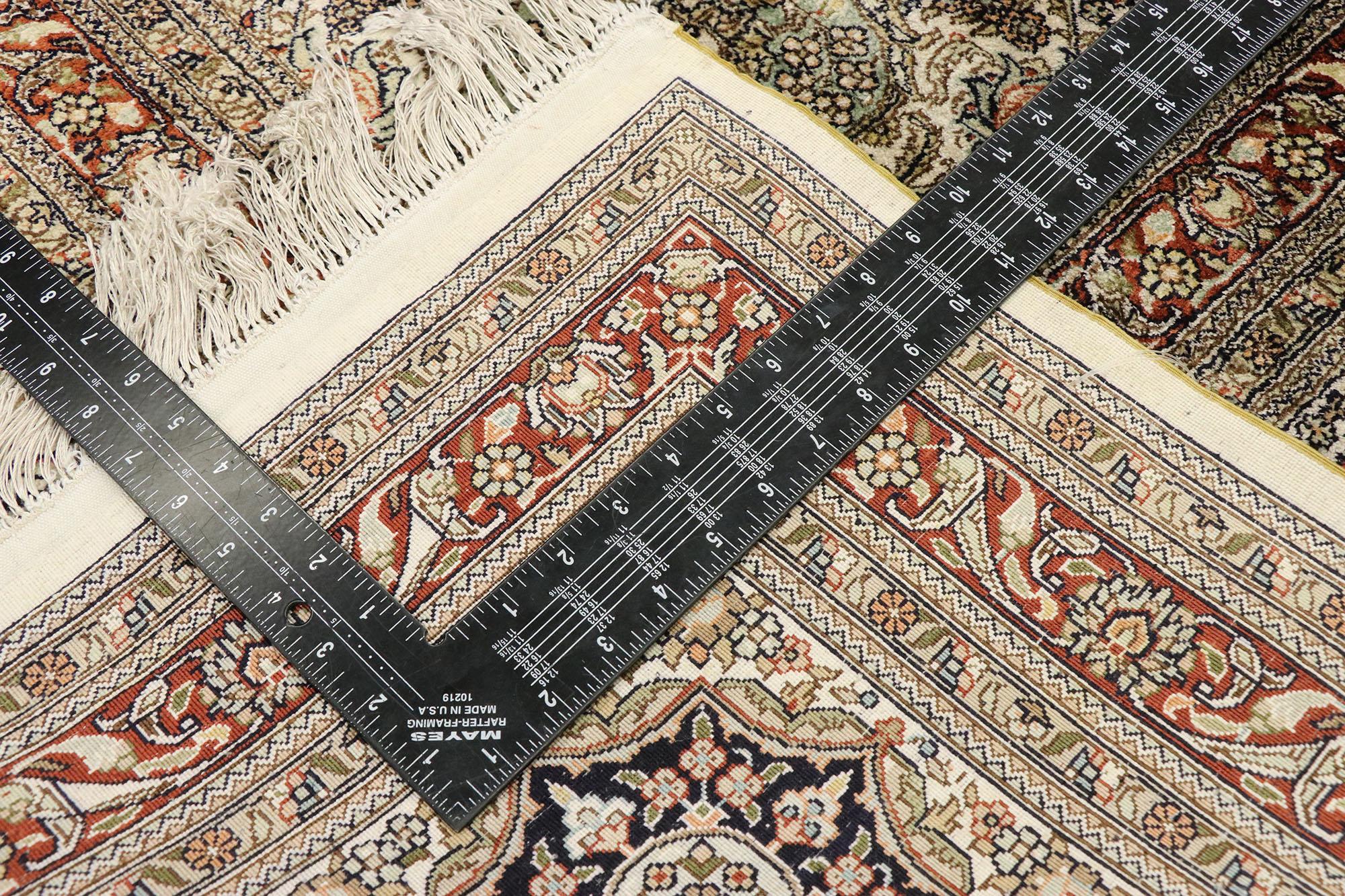 Türkischer Hereke-Teppich aus Seide im Jugendstil mit Rokoko-Stil (20. Jahrhundert) im Angebot